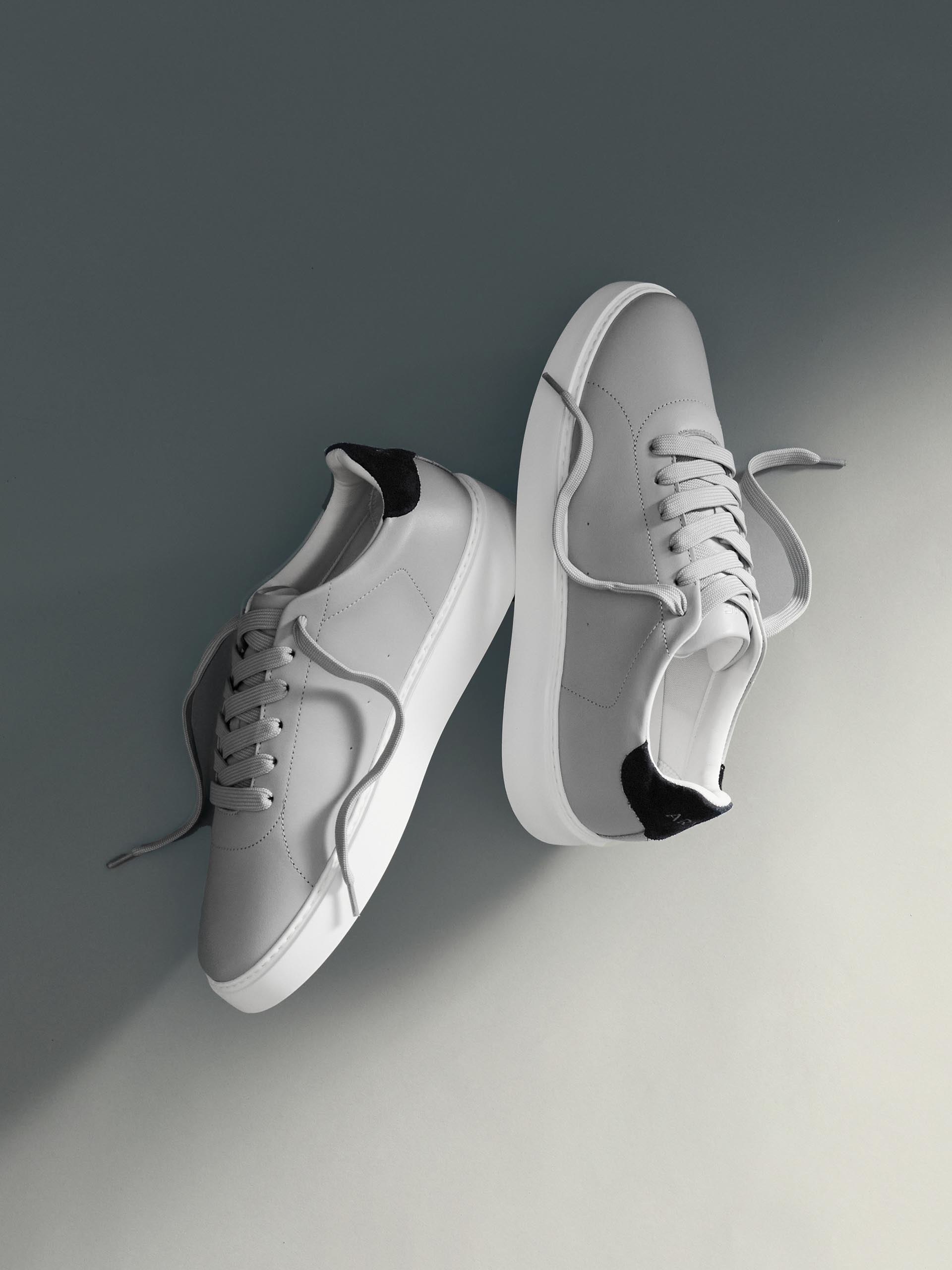 Everyday Leather Trainer in Grey