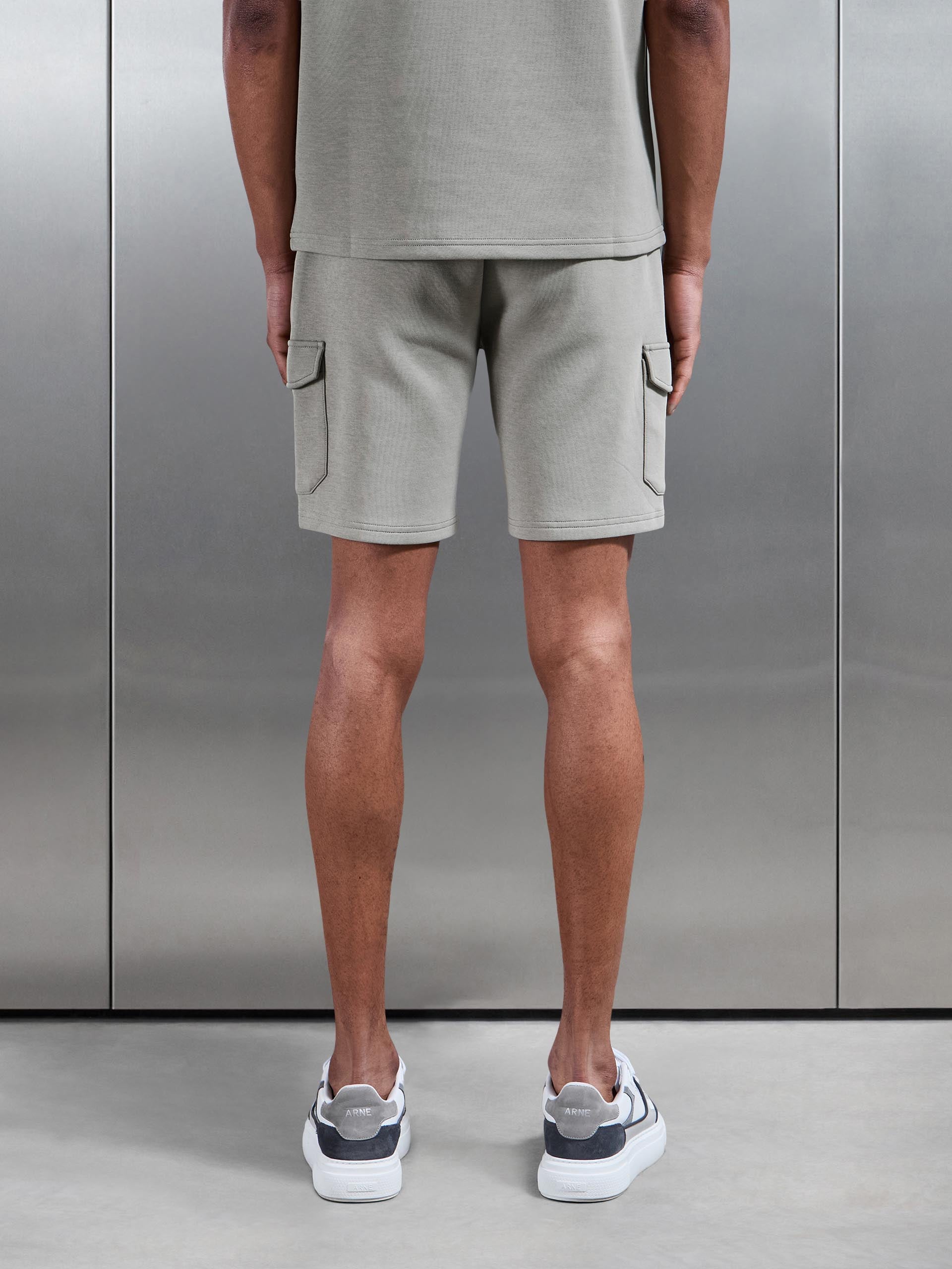 Everyday Luxe Cargo Short in Stone