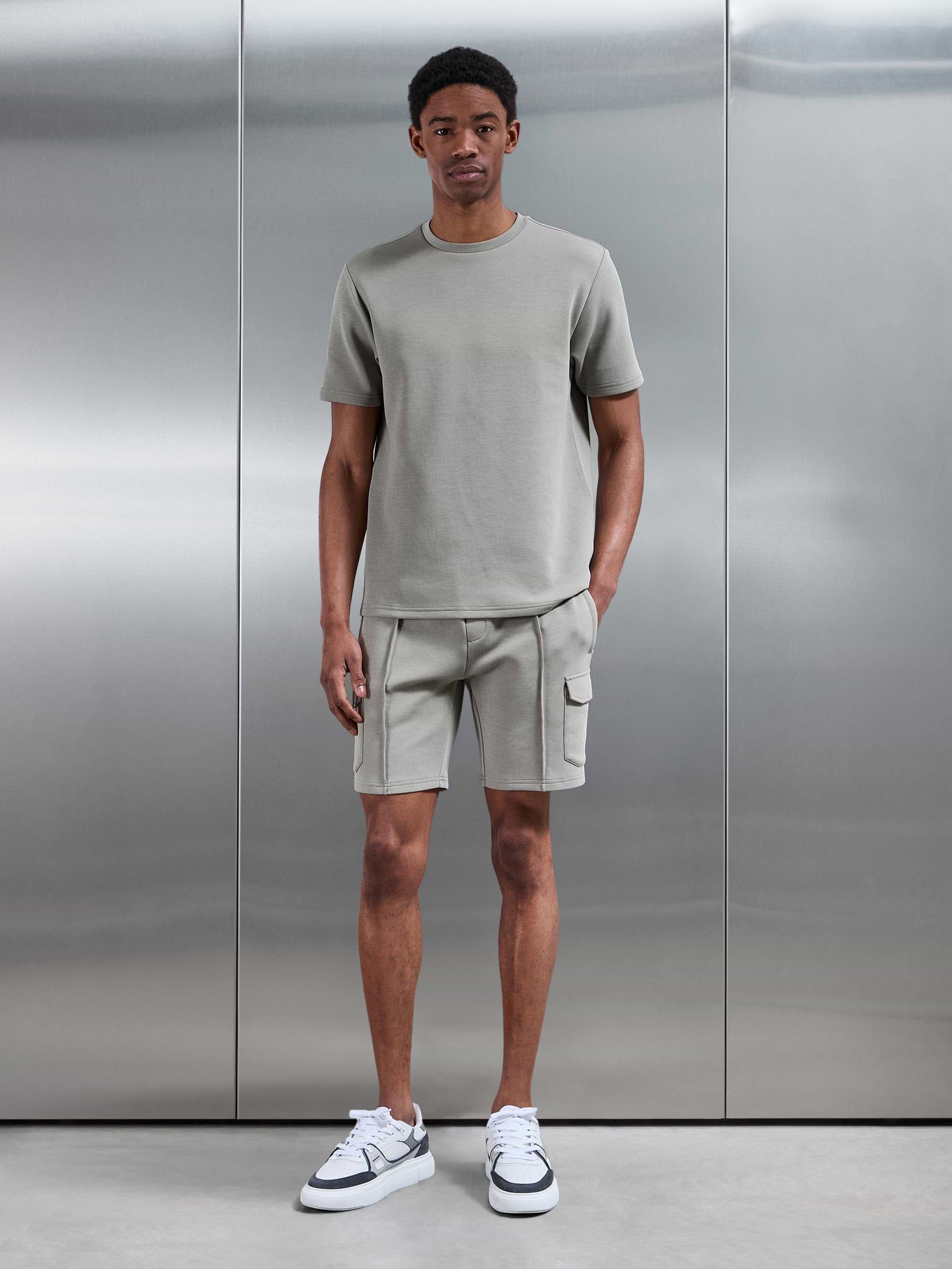 Everyday Luxe Cargo Short in Stone