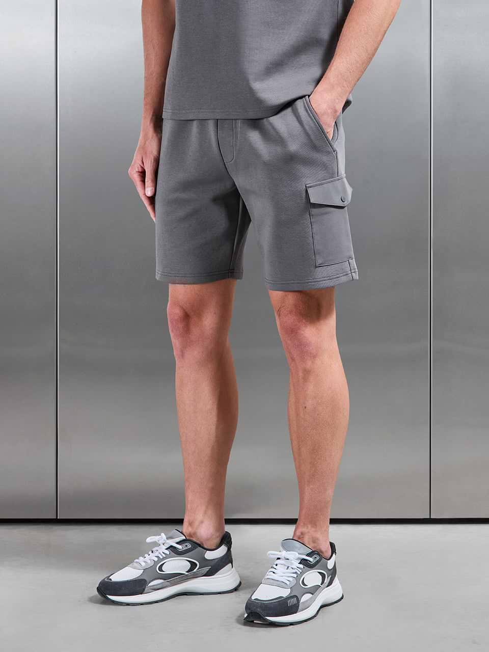 Everyday Luxe Hybrid Cargo Short in Grey