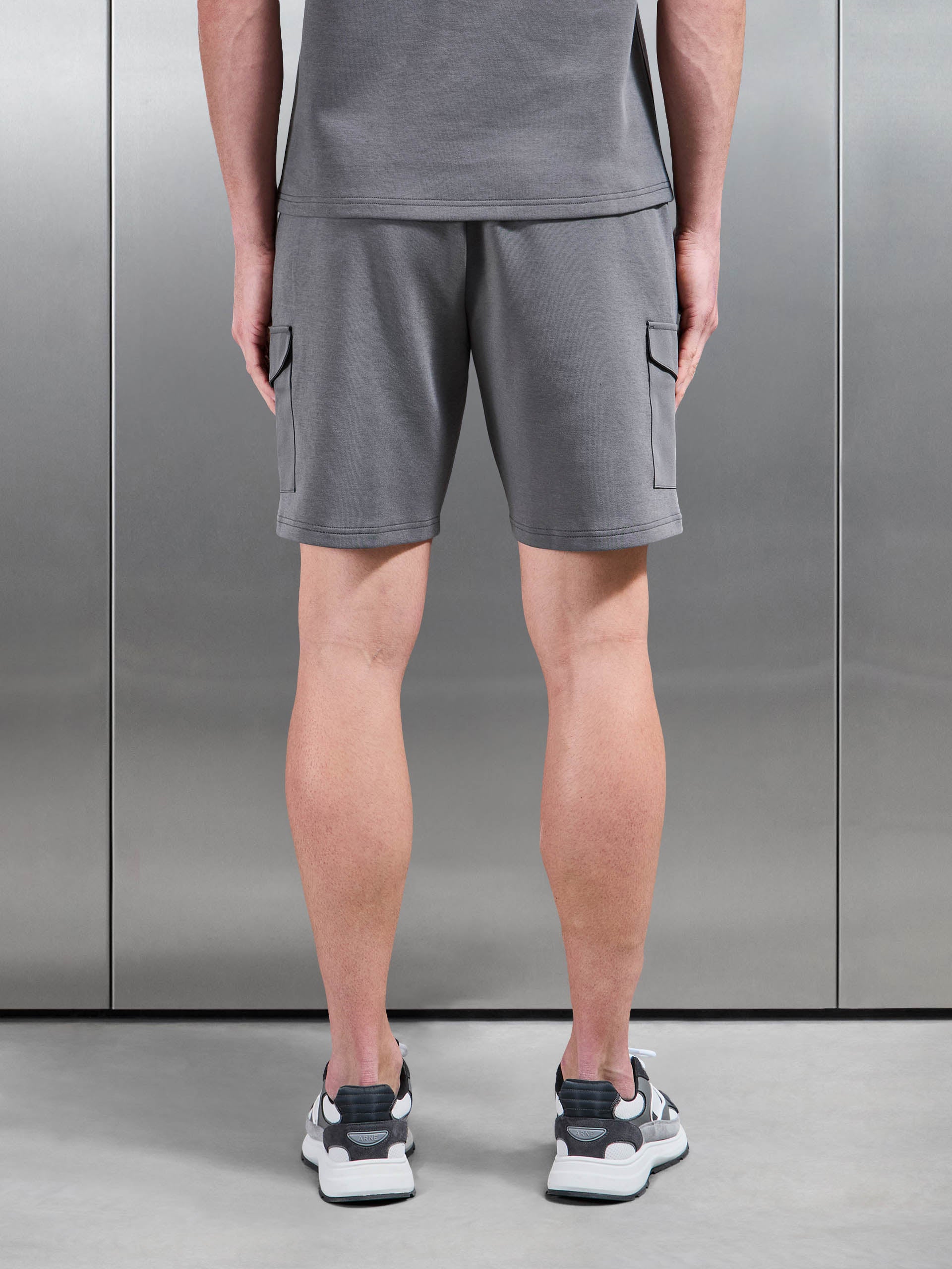 Everyday Luxe Hybrid Cargo Short in Grey