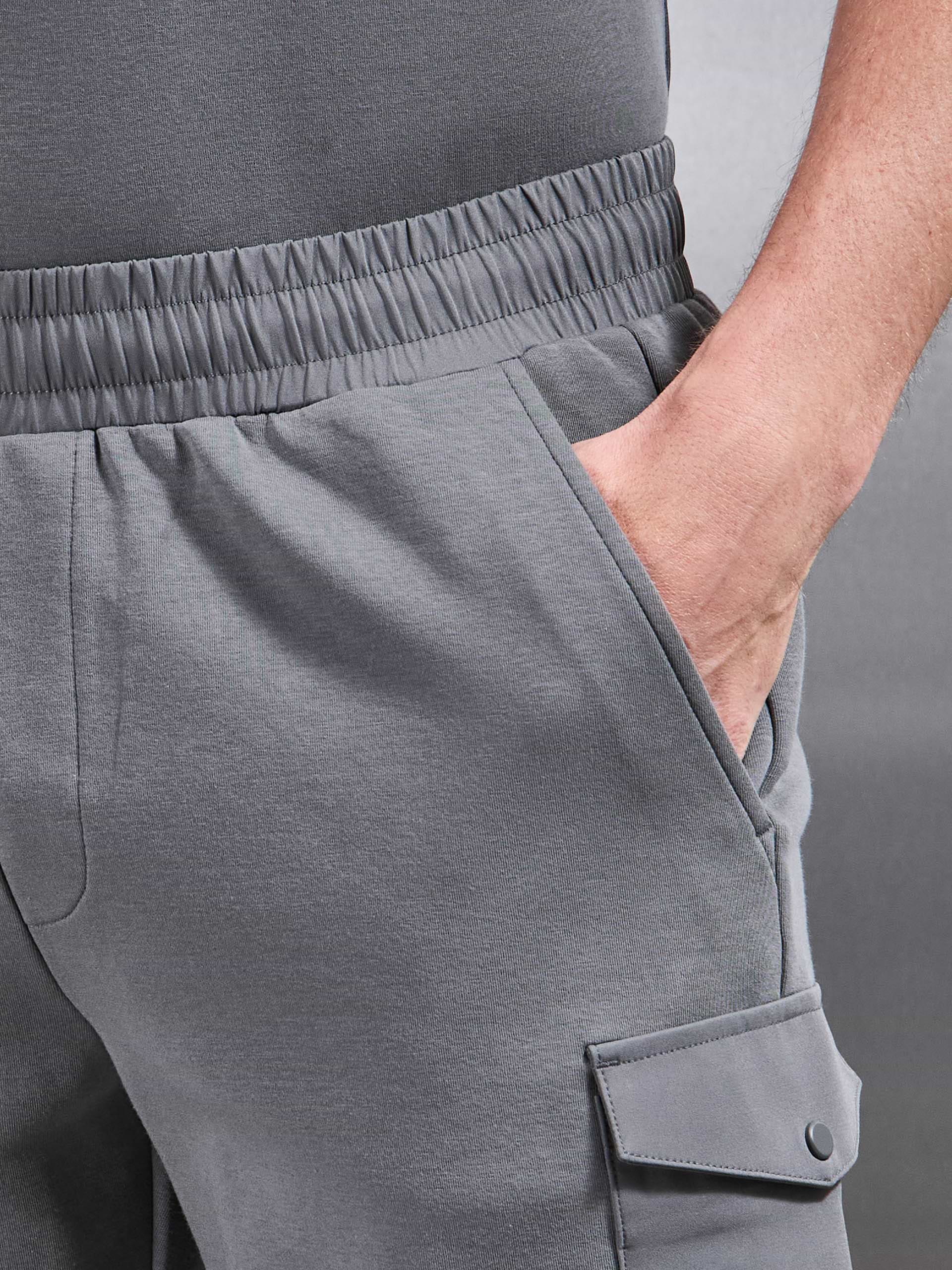 Everyday Luxe Hybrid Cargo Short in Grey