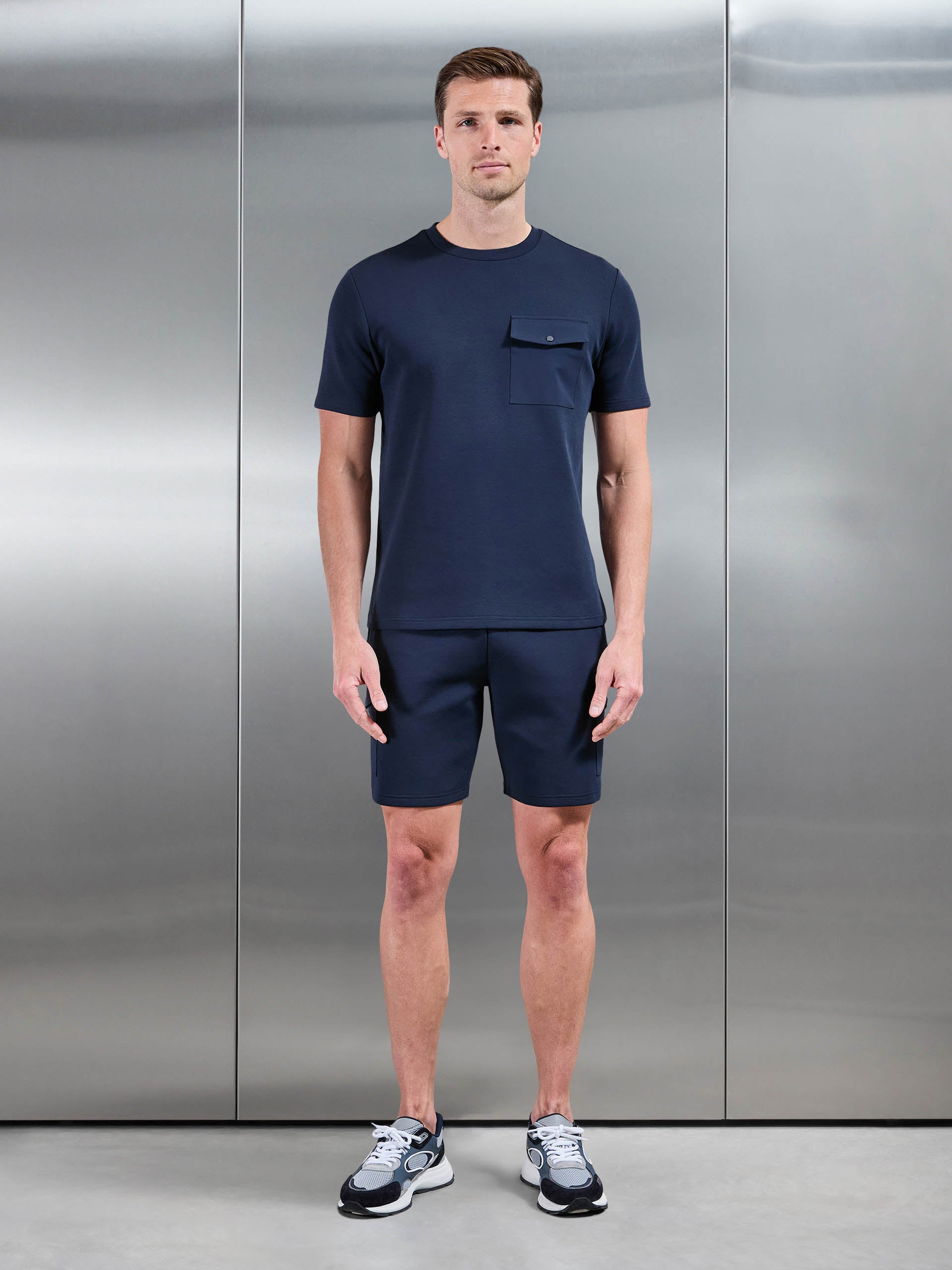 Everyday Luxe Hybrid Cargo Short in Navy