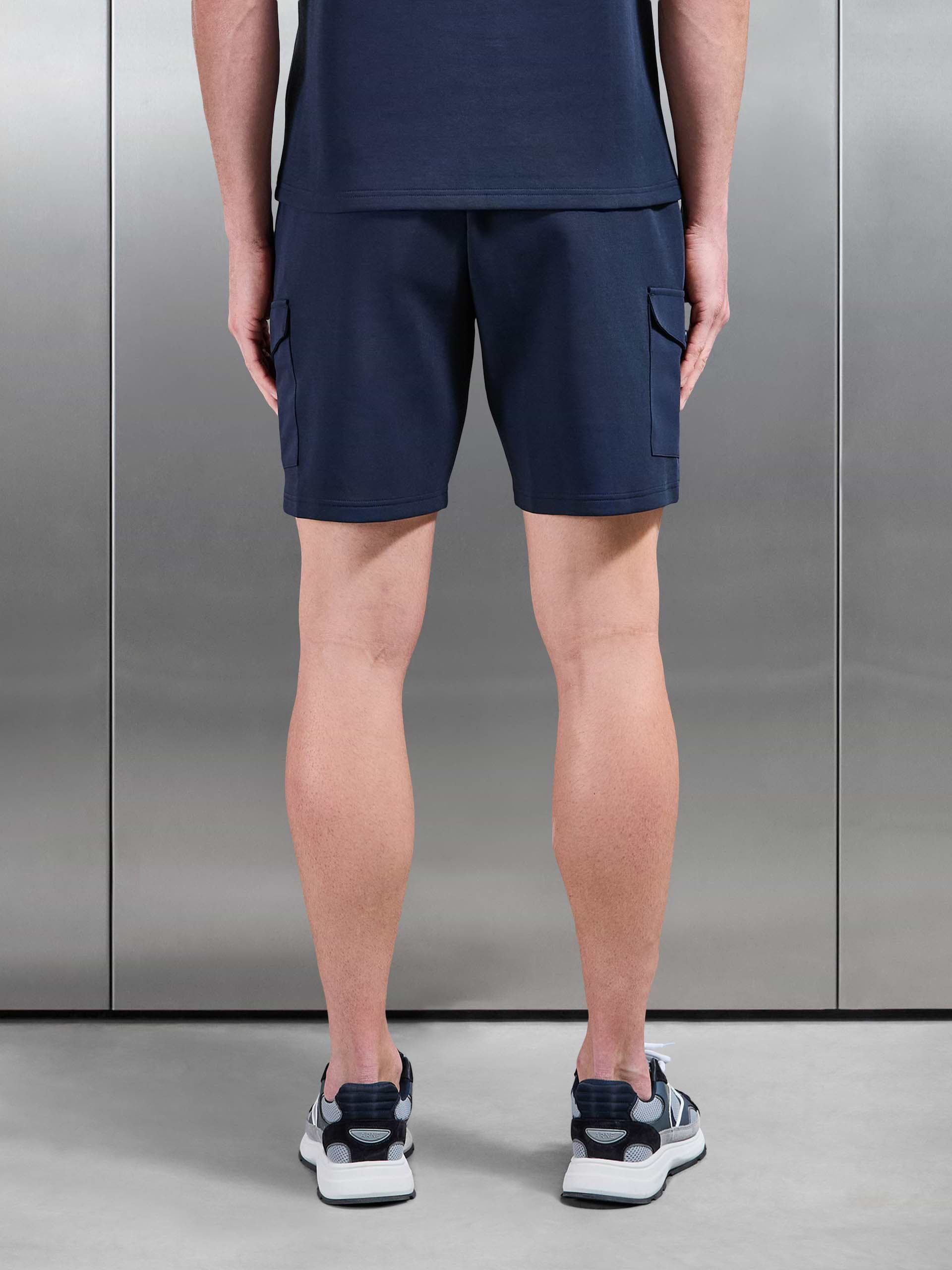 Everyday Luxe Hybrid Cargo Short in Navy