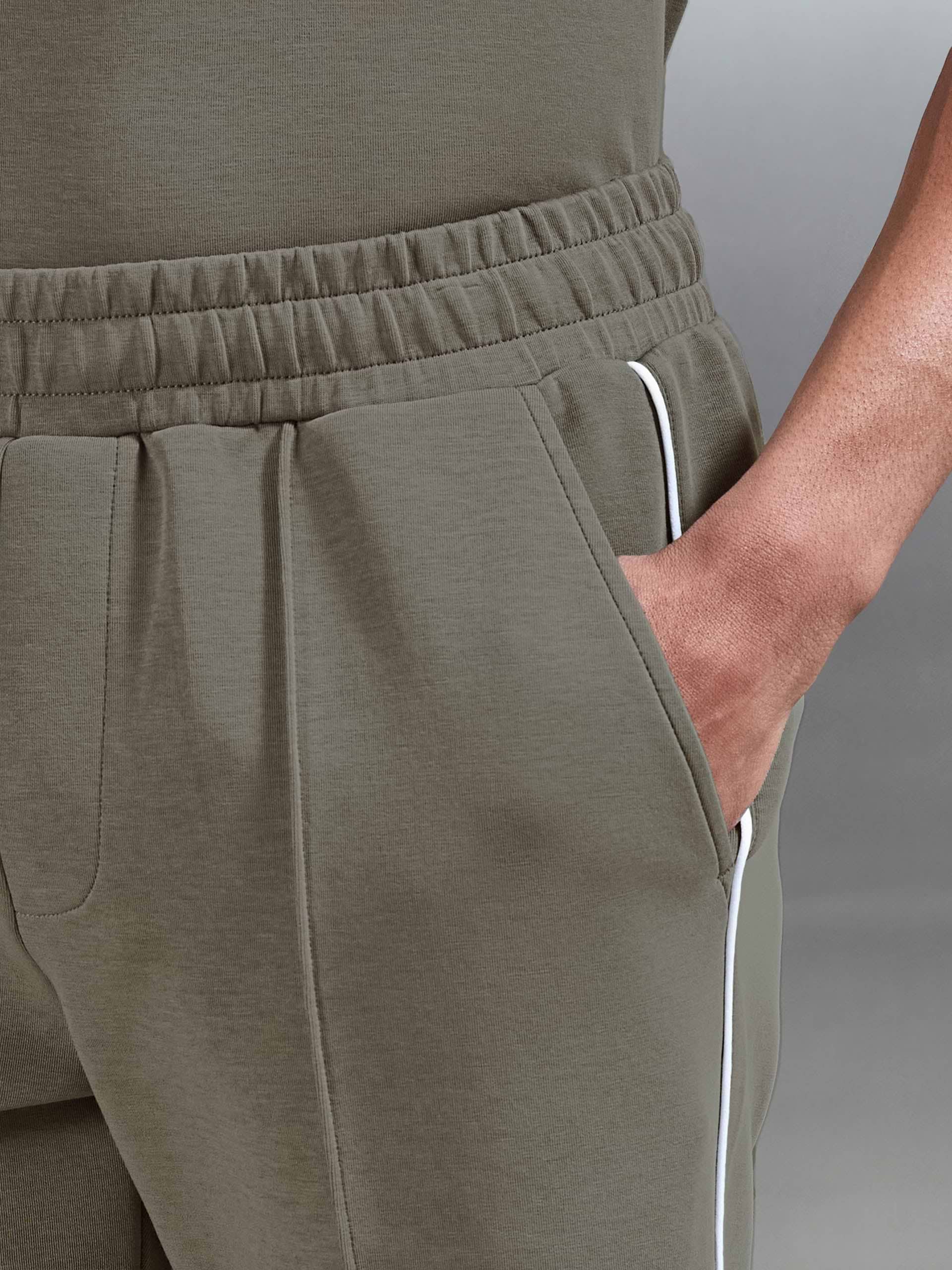 Everyday Luxe Piping Short in Olive