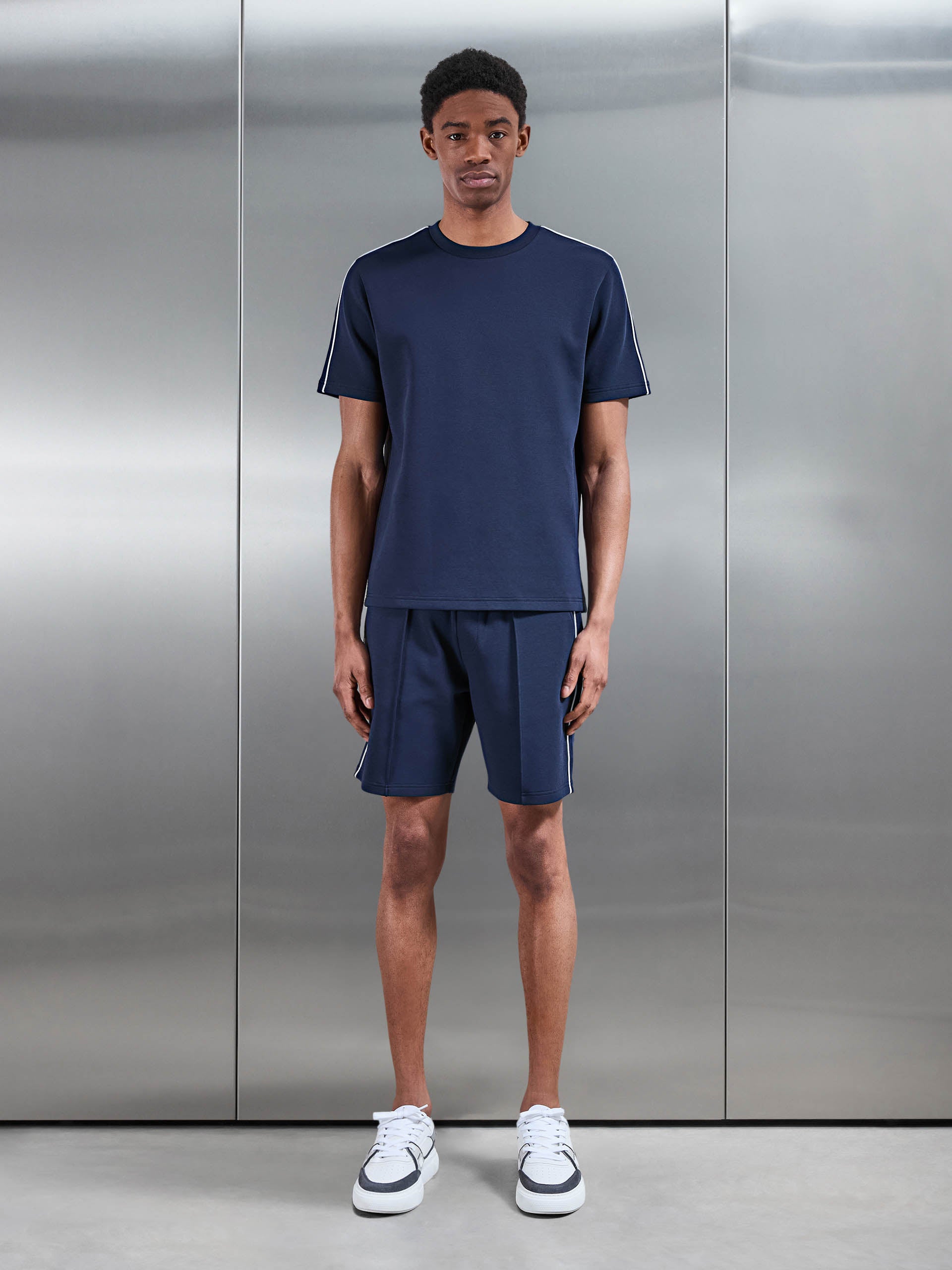 Everyday Luxe Piping T-Shirt in Navy