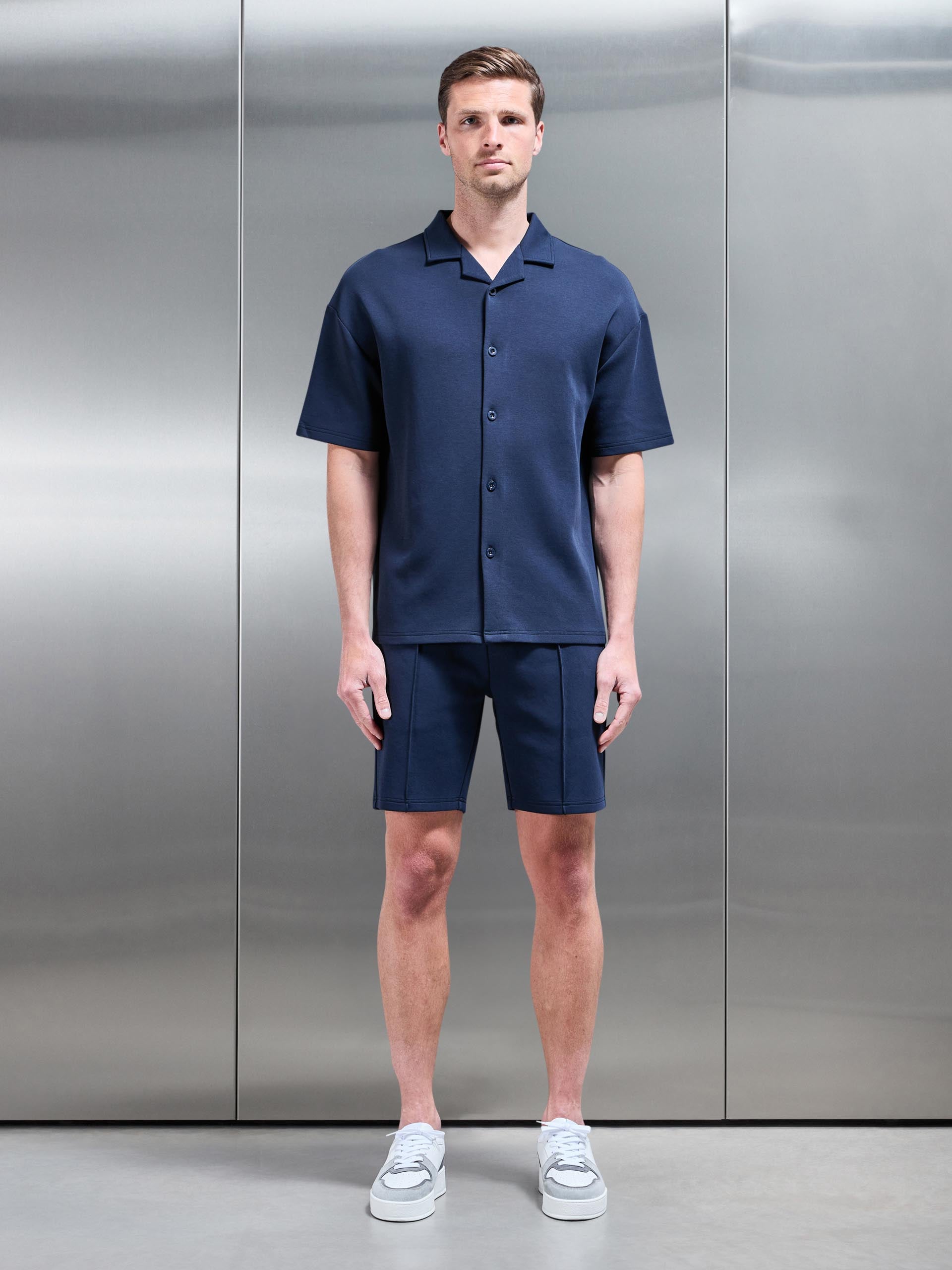 Everyday Luxe Revere Collar Button Shirt in Navy