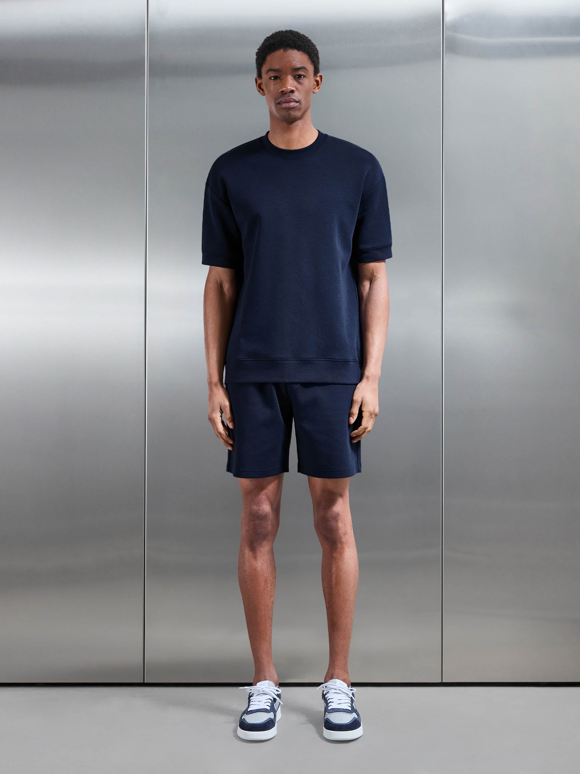 Everyday Luxe Ribbed Relaxed T-Shirt in Navy