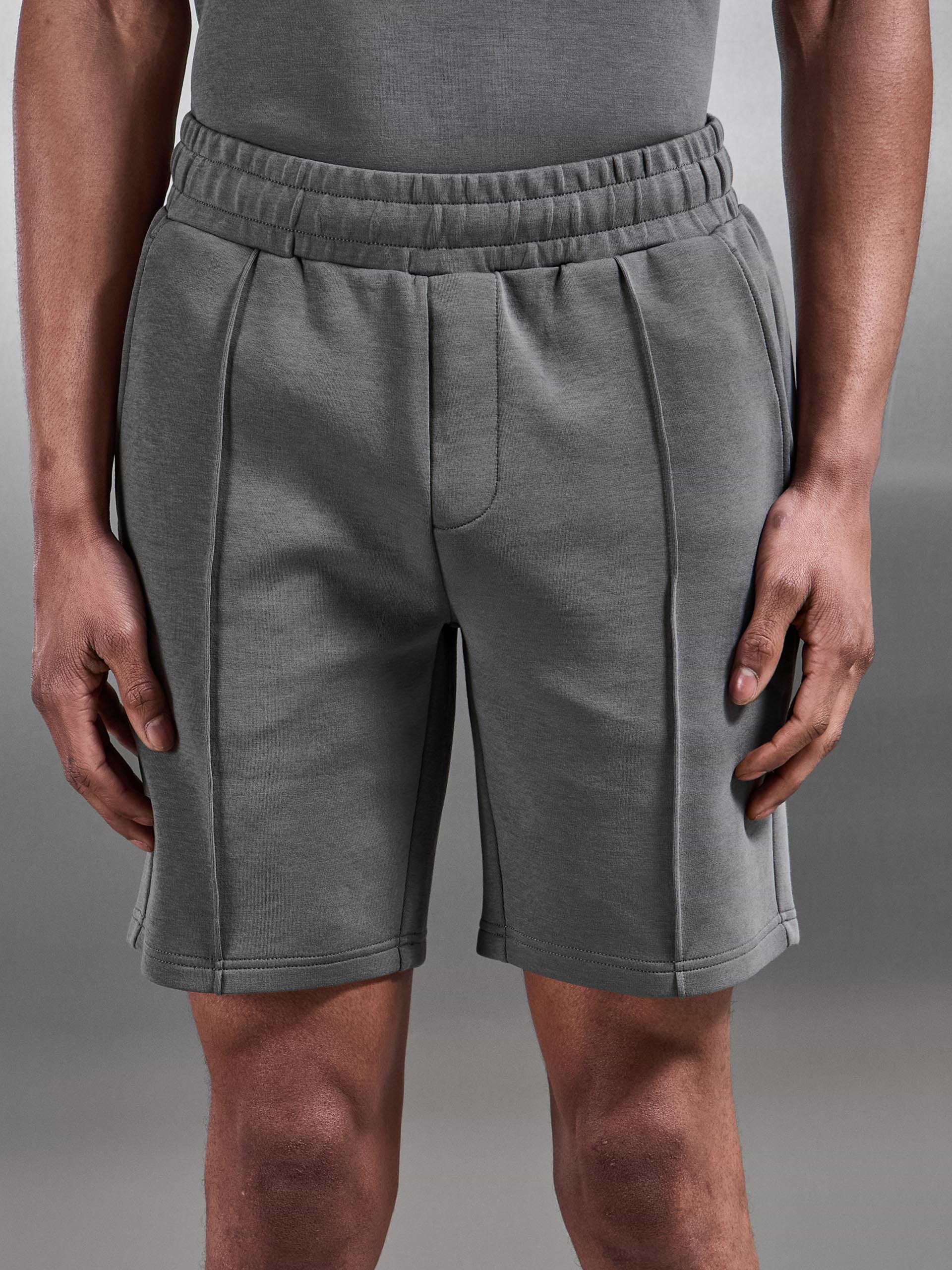 Everyday Luxe Short in Grey