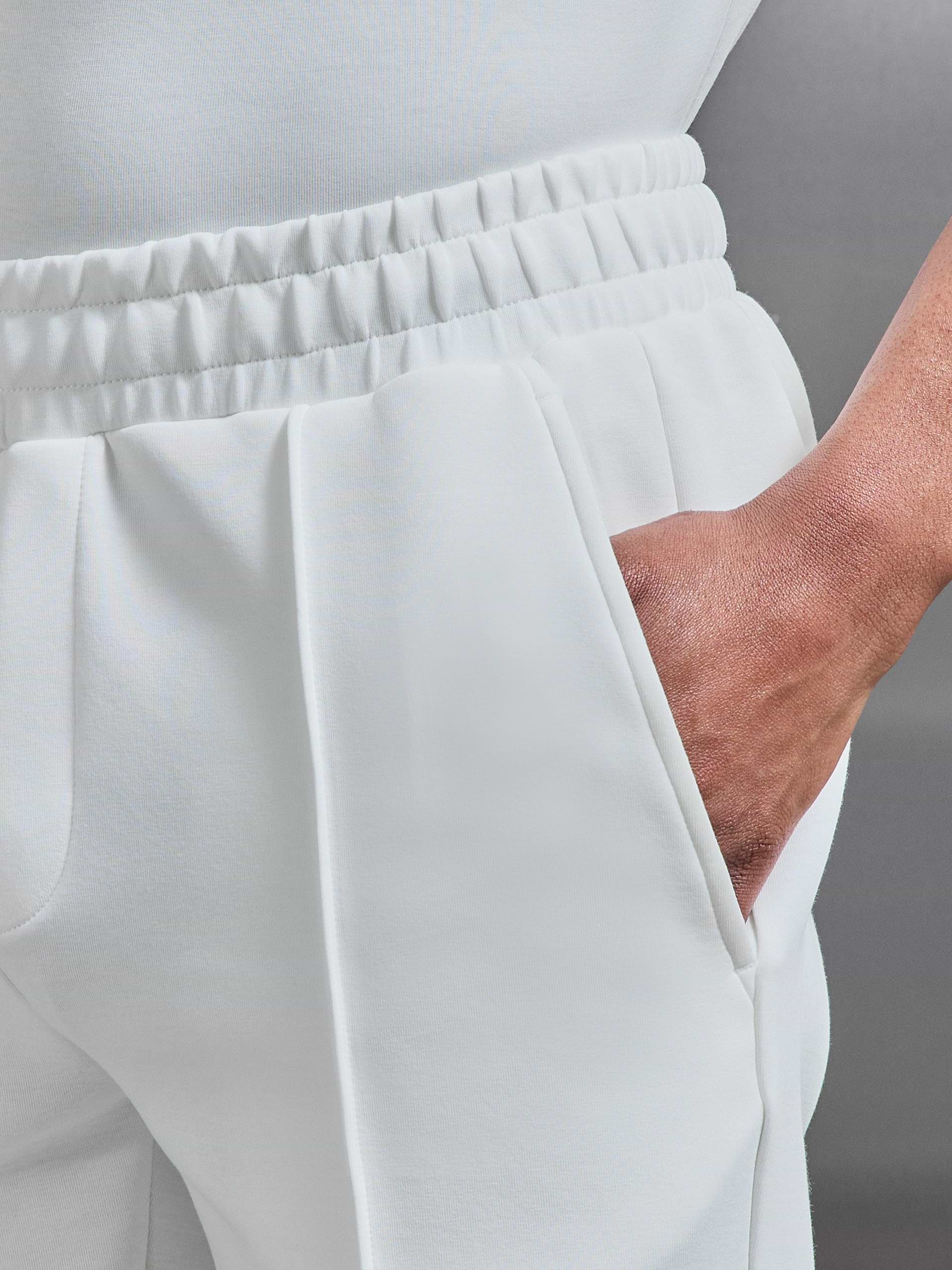 Everyday Luxe Short in Off White