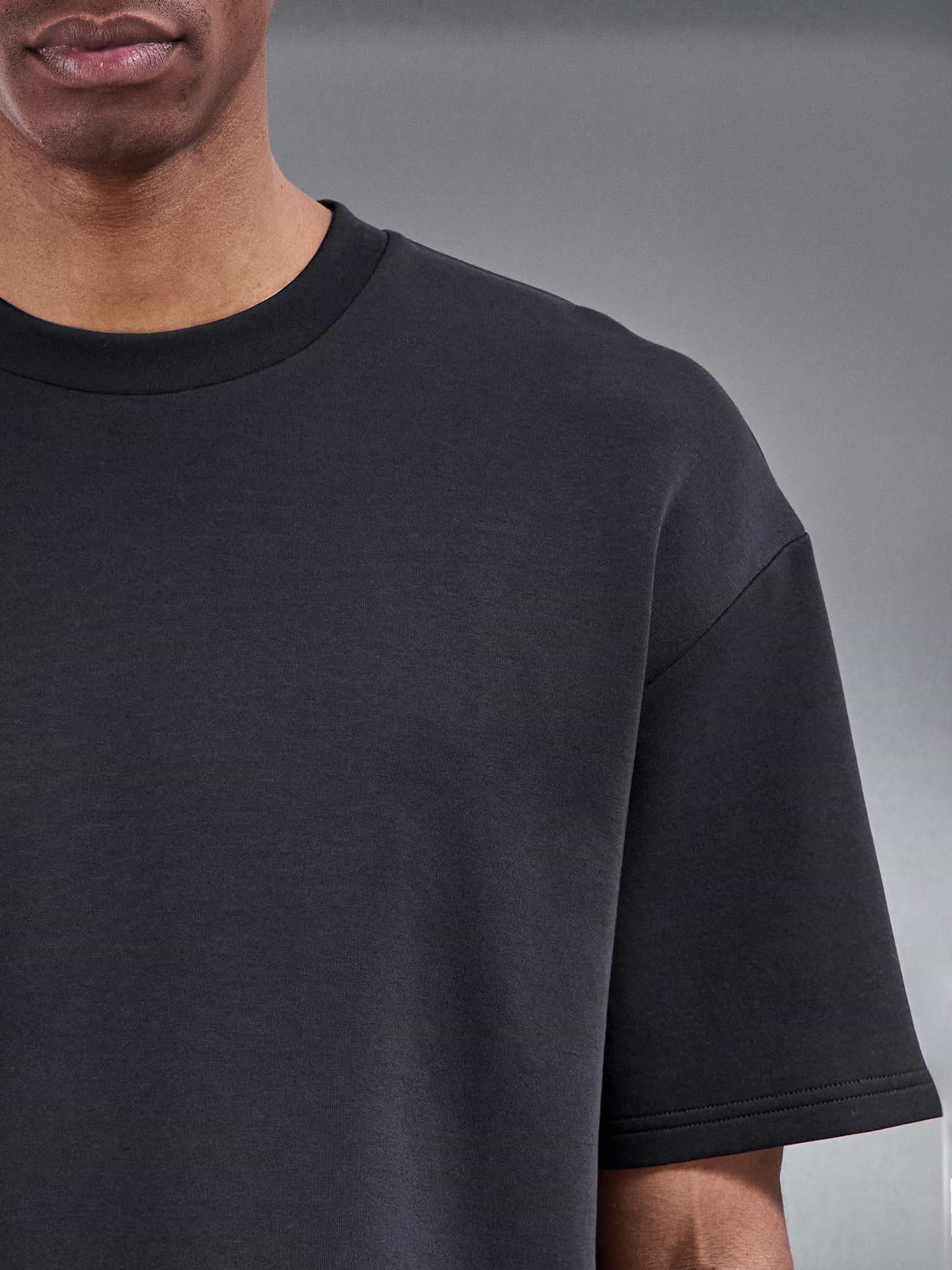 Everyday Luxe Relaxed T-Shirt in Black