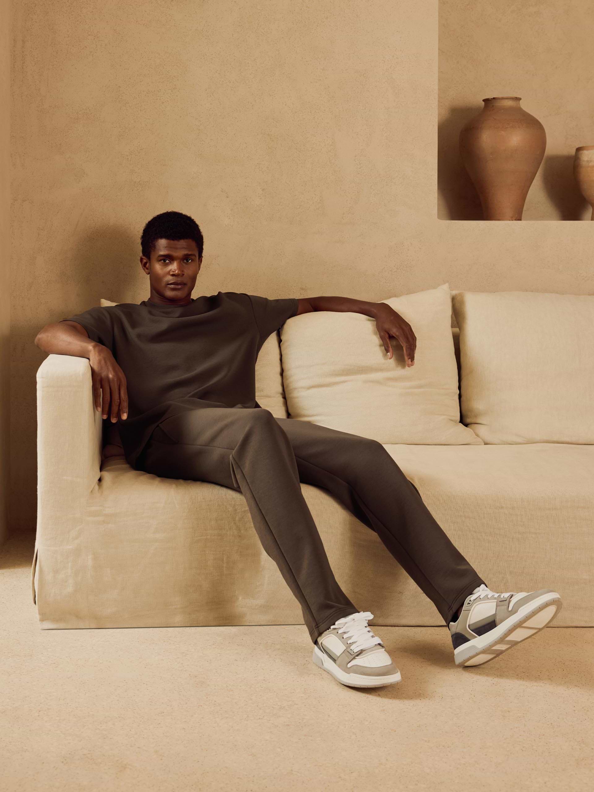 Everyday Luxe Straight Leg Jogger in Brown