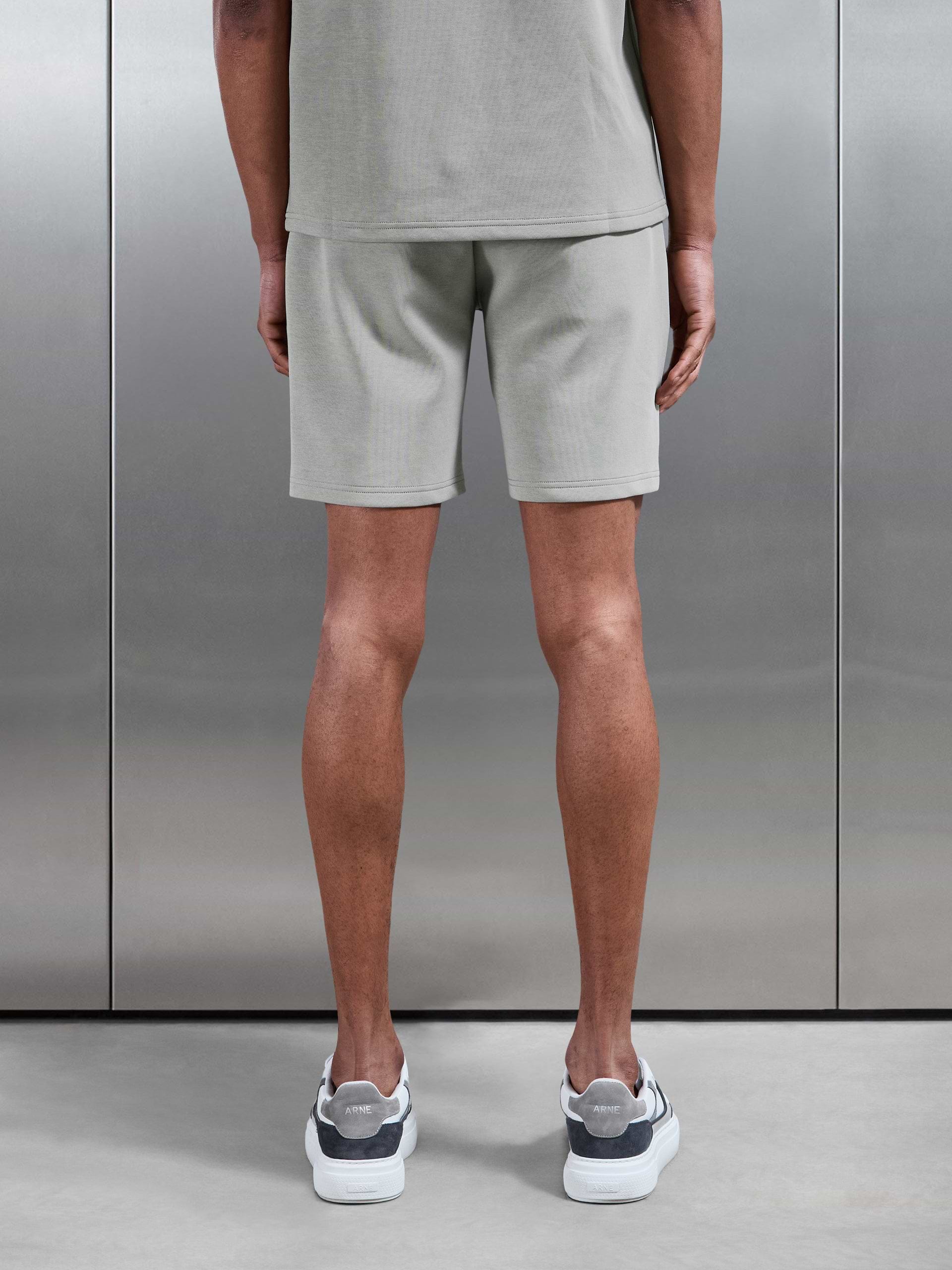 Everyday Luxe Short in Stone