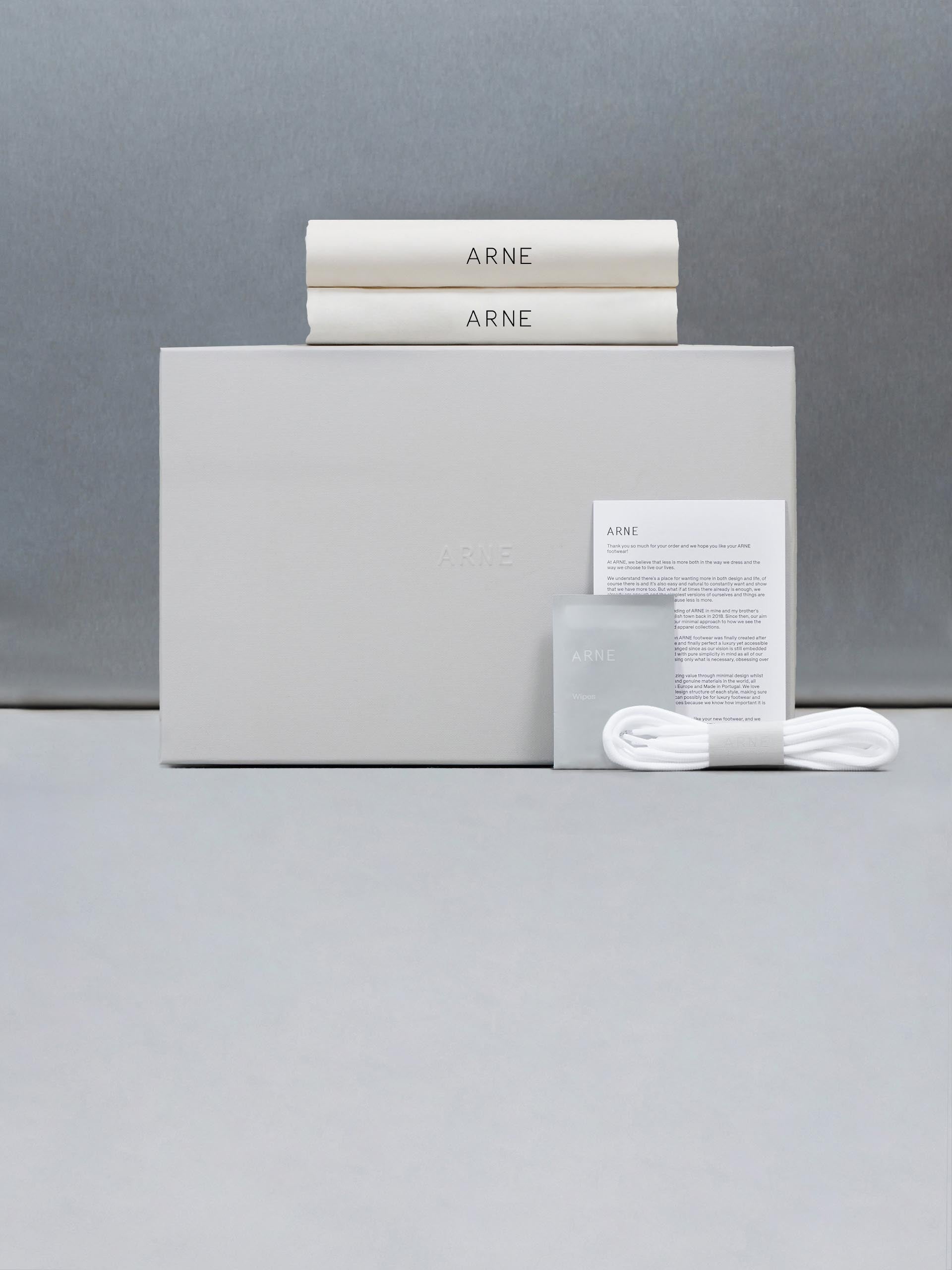 Circuit Trainer in Desert Grey