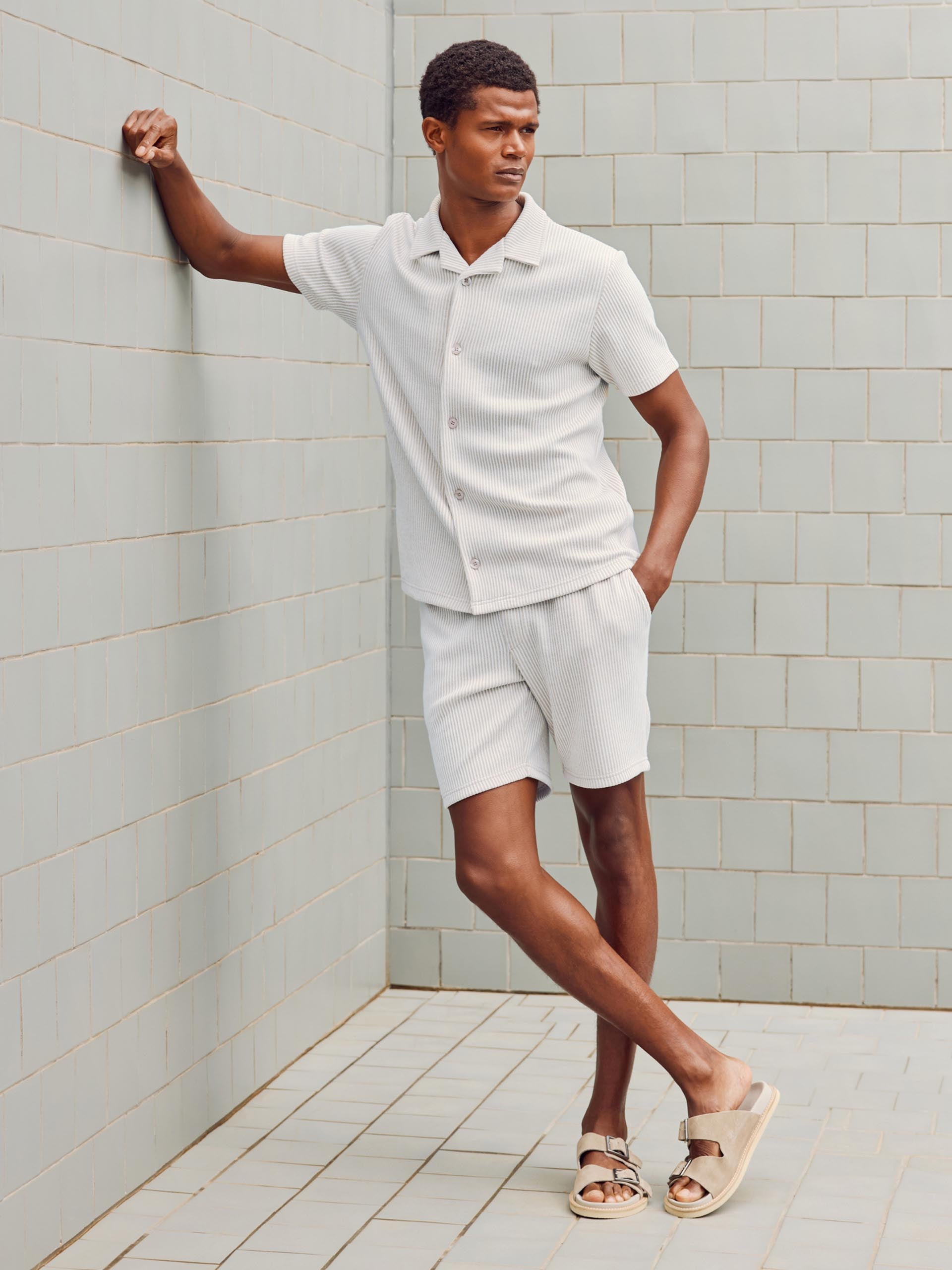 Forde Stripe Short in Stone