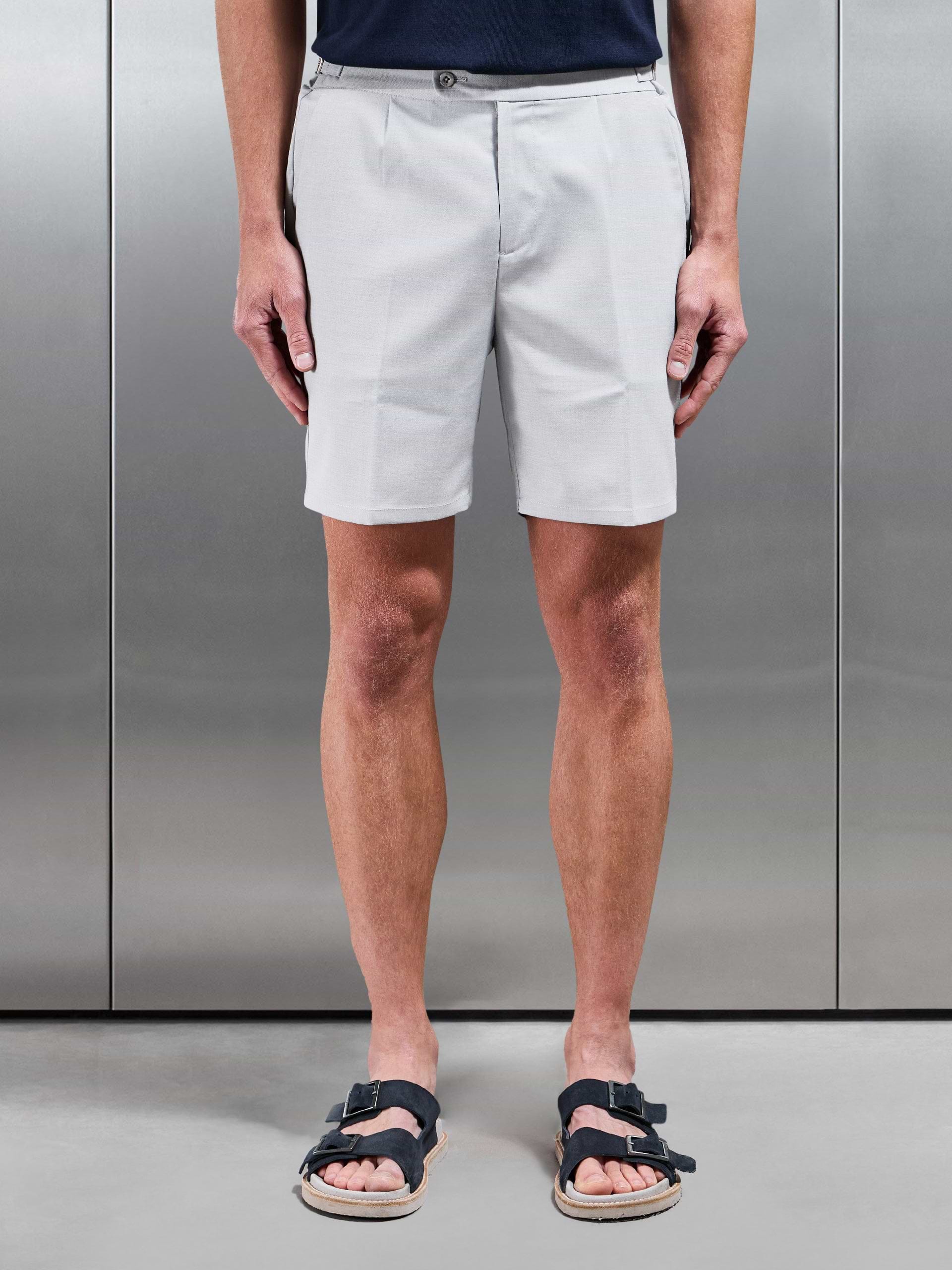 Formal Stretch Side Adjuster Short in Off White