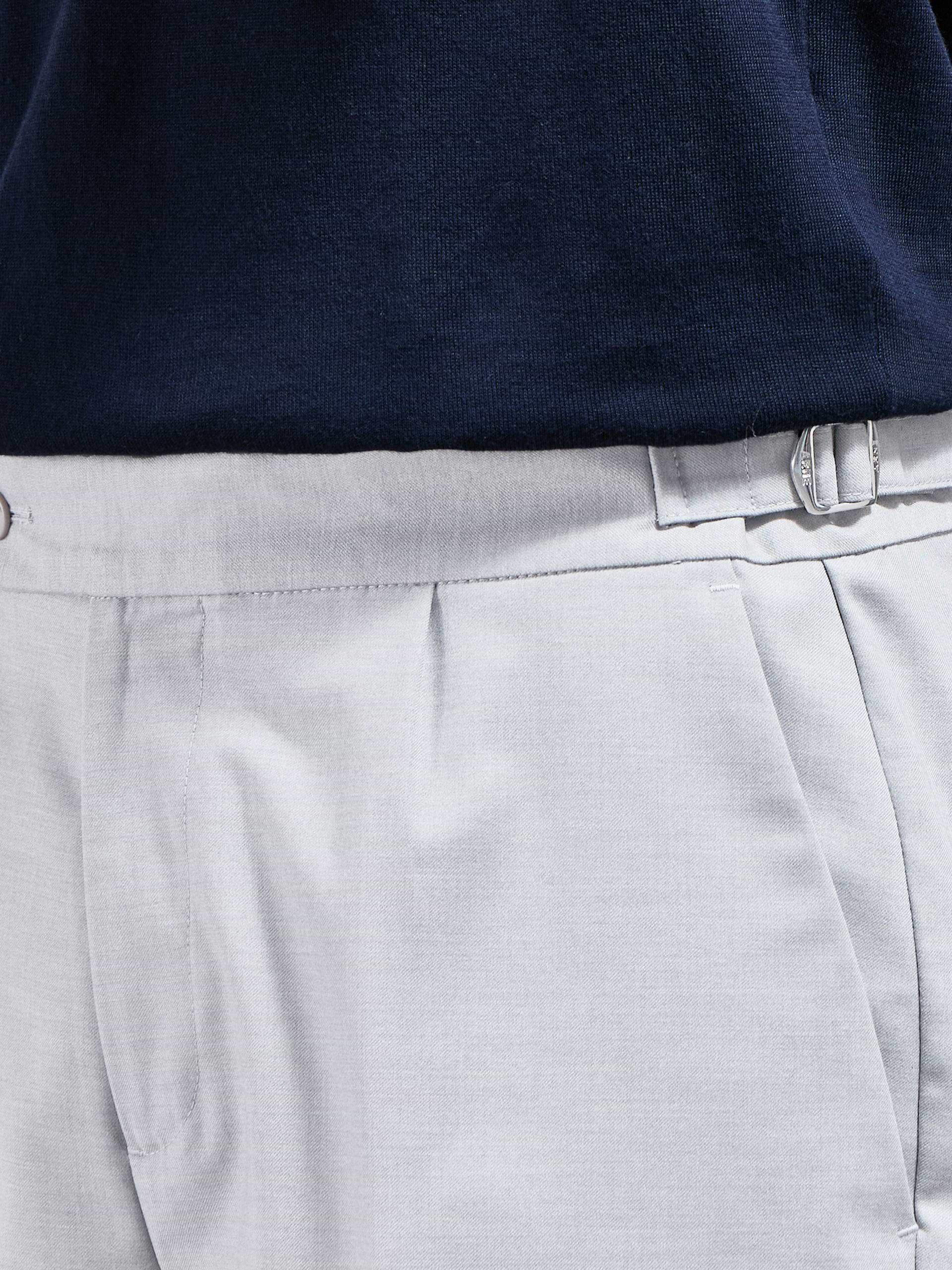 Formal Stretch Side Adjuster Short in Off White