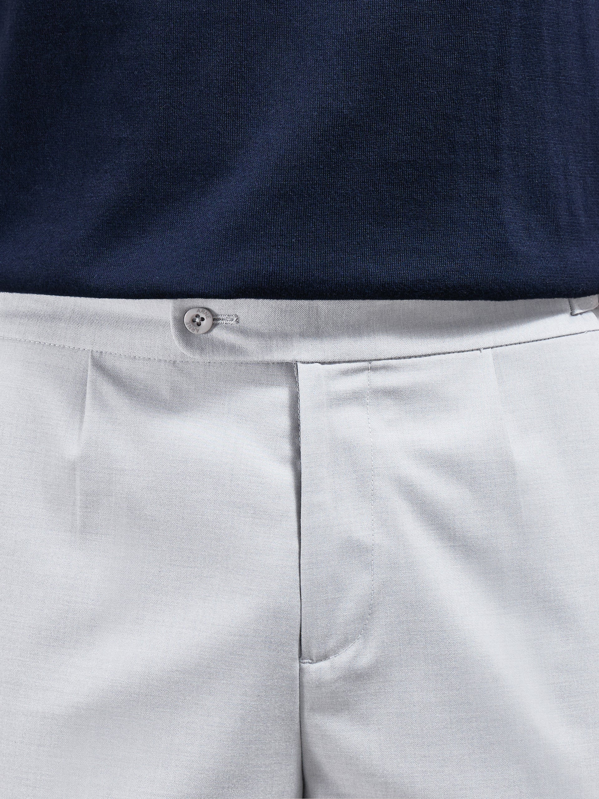 Formal Stretch Side Adjuster Short in Off White