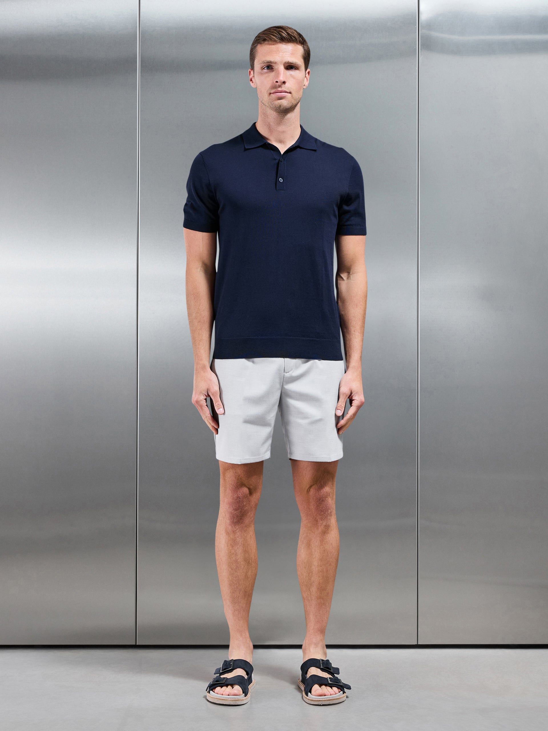 Formal Stretch Side Adjuster Short in Off White