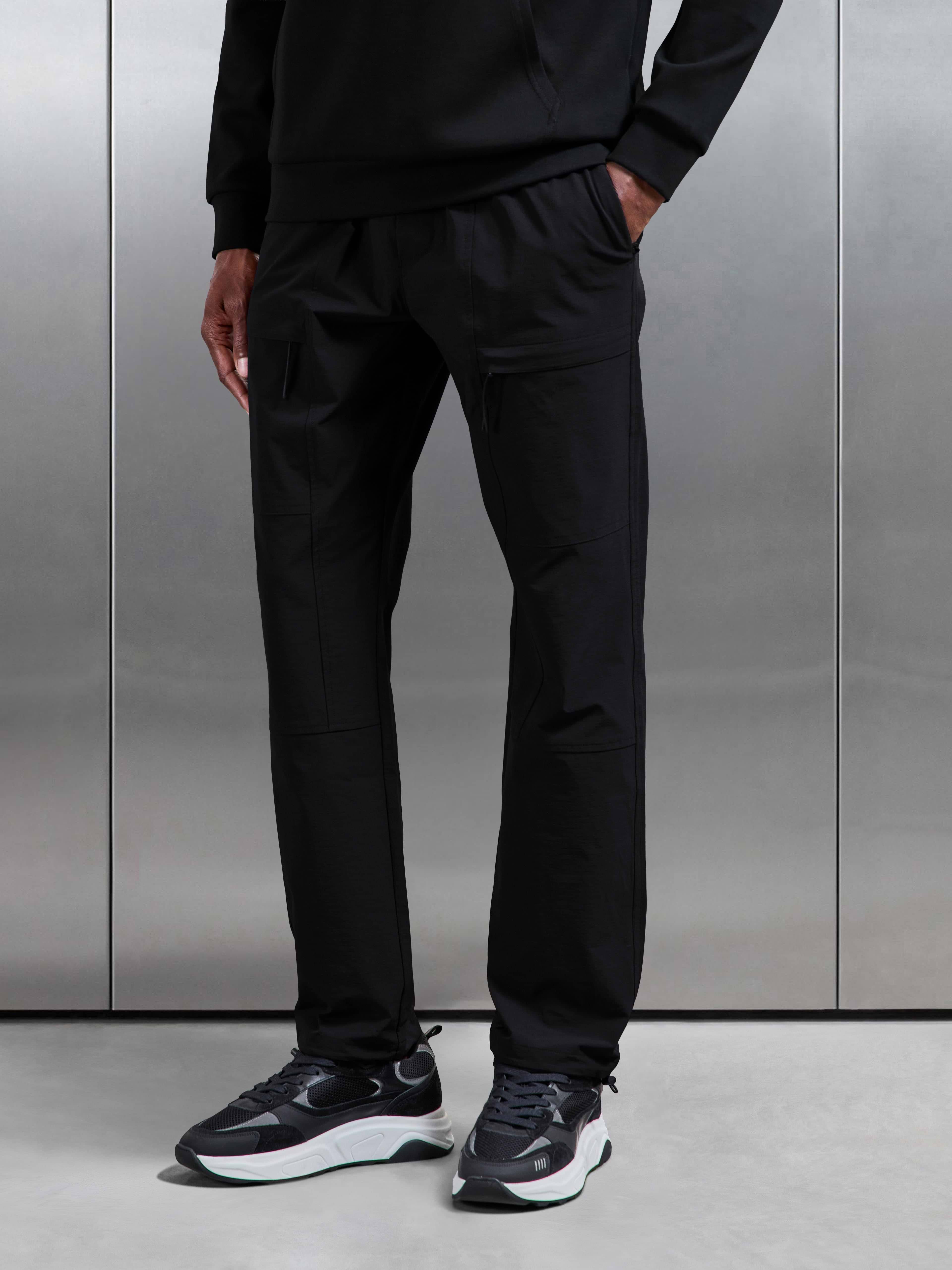 Front Pocket Technical Cargo Pant in Black
