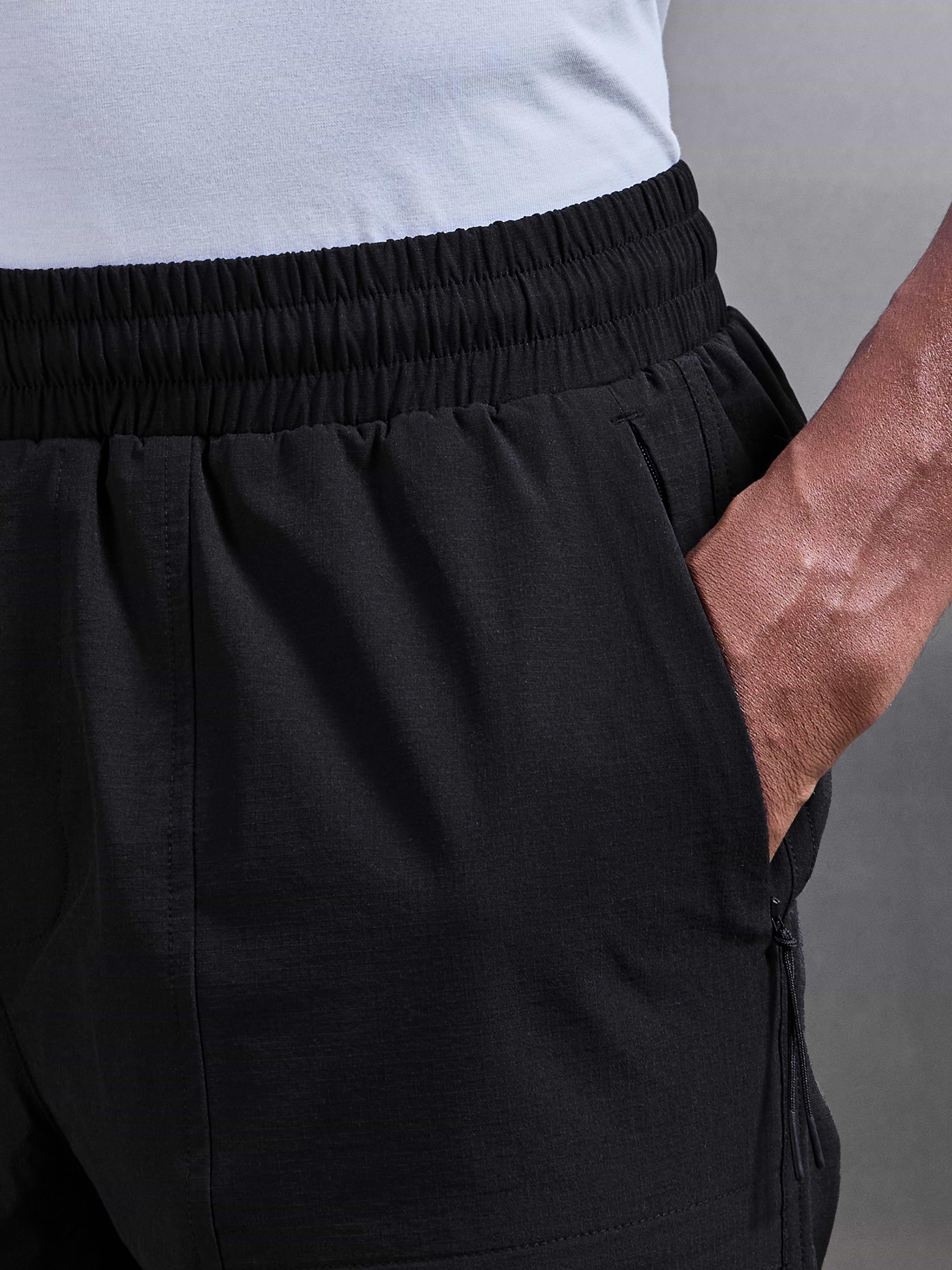 Front Pocket Technical Cargo Pant in Black