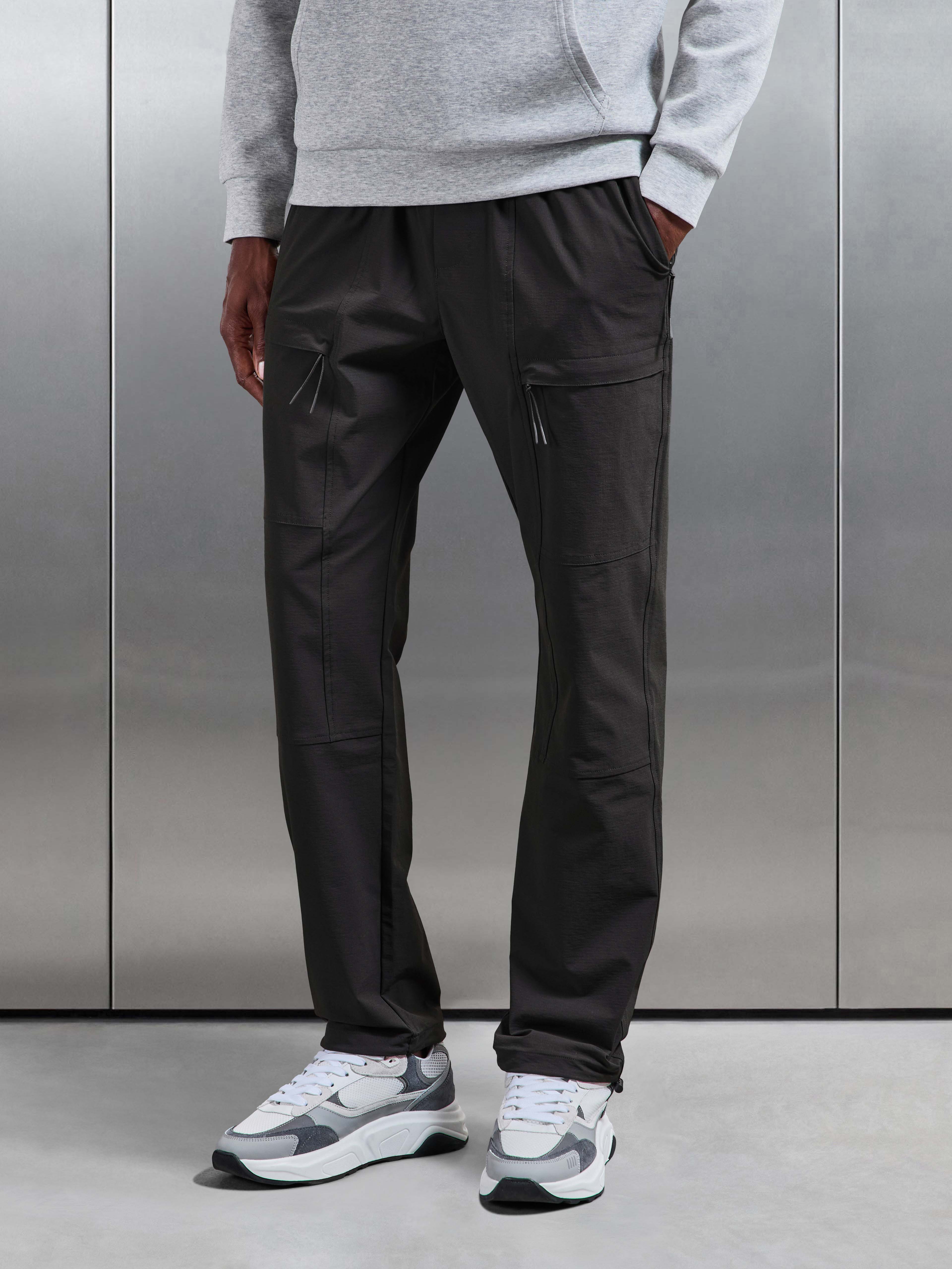 Front Pocket Technical Cargo Pant in Grey