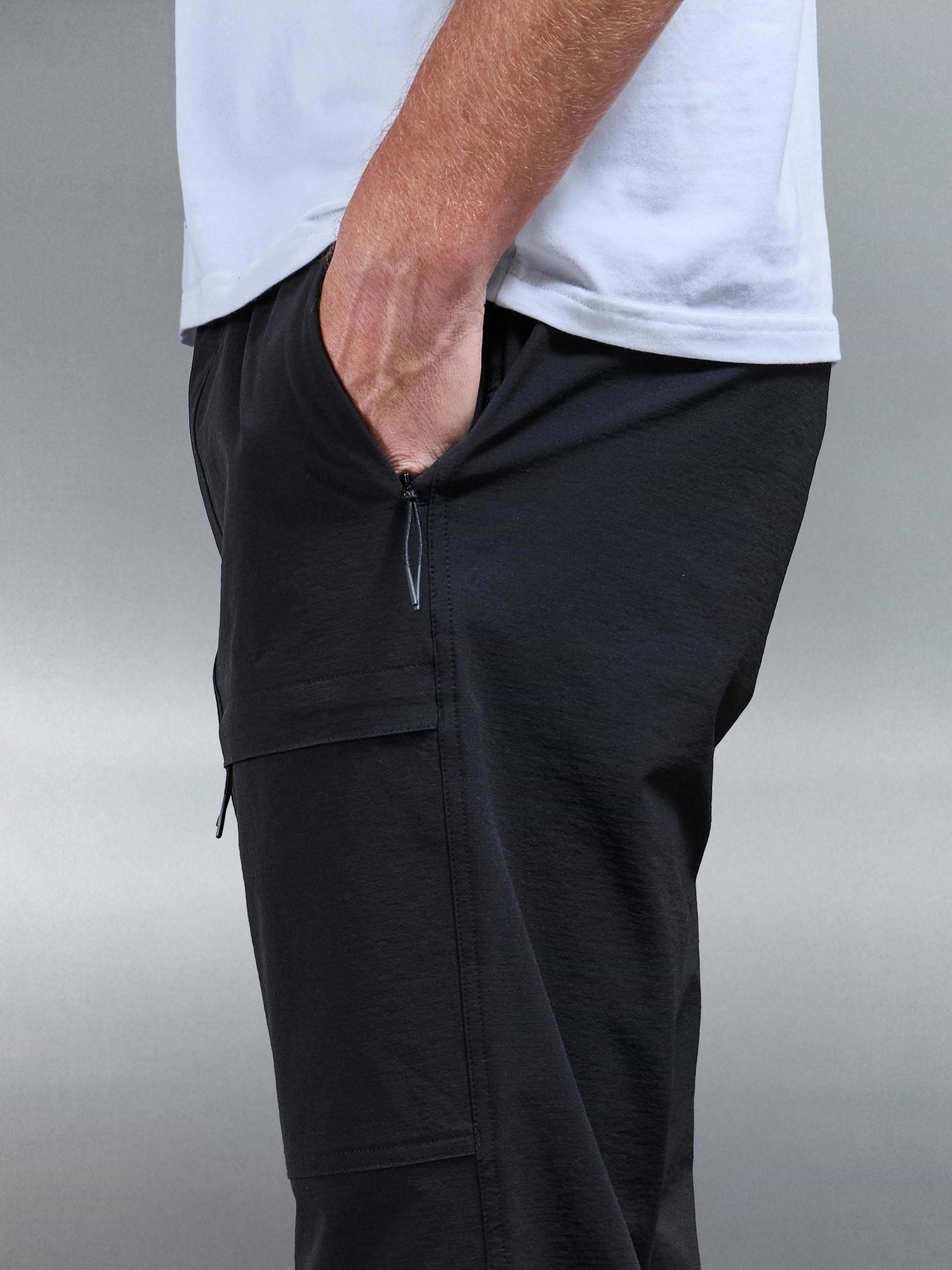 Front Pocket Technical Cargo Pant in Black