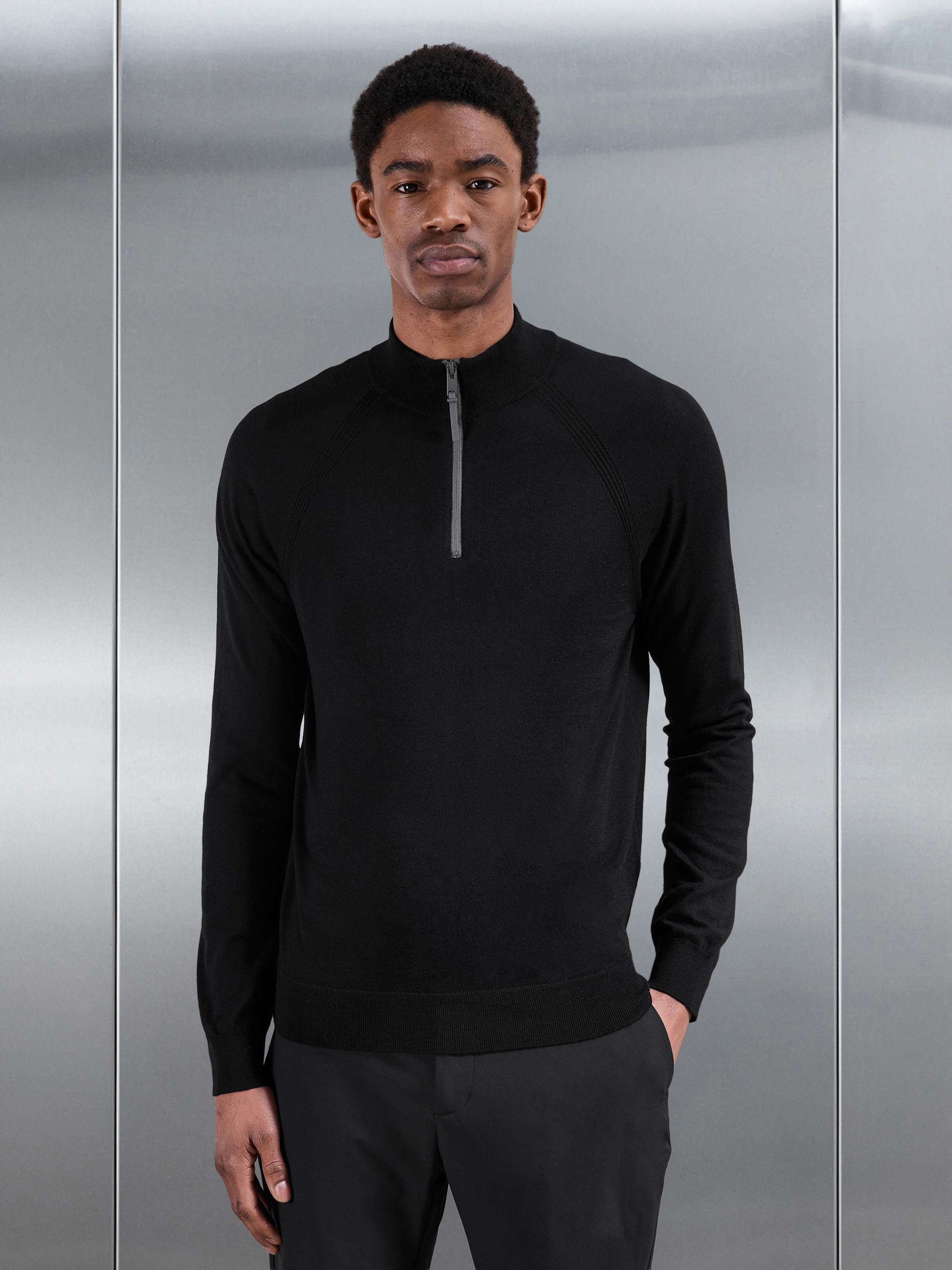 Golf Knitted Half Zip Jumper in Black