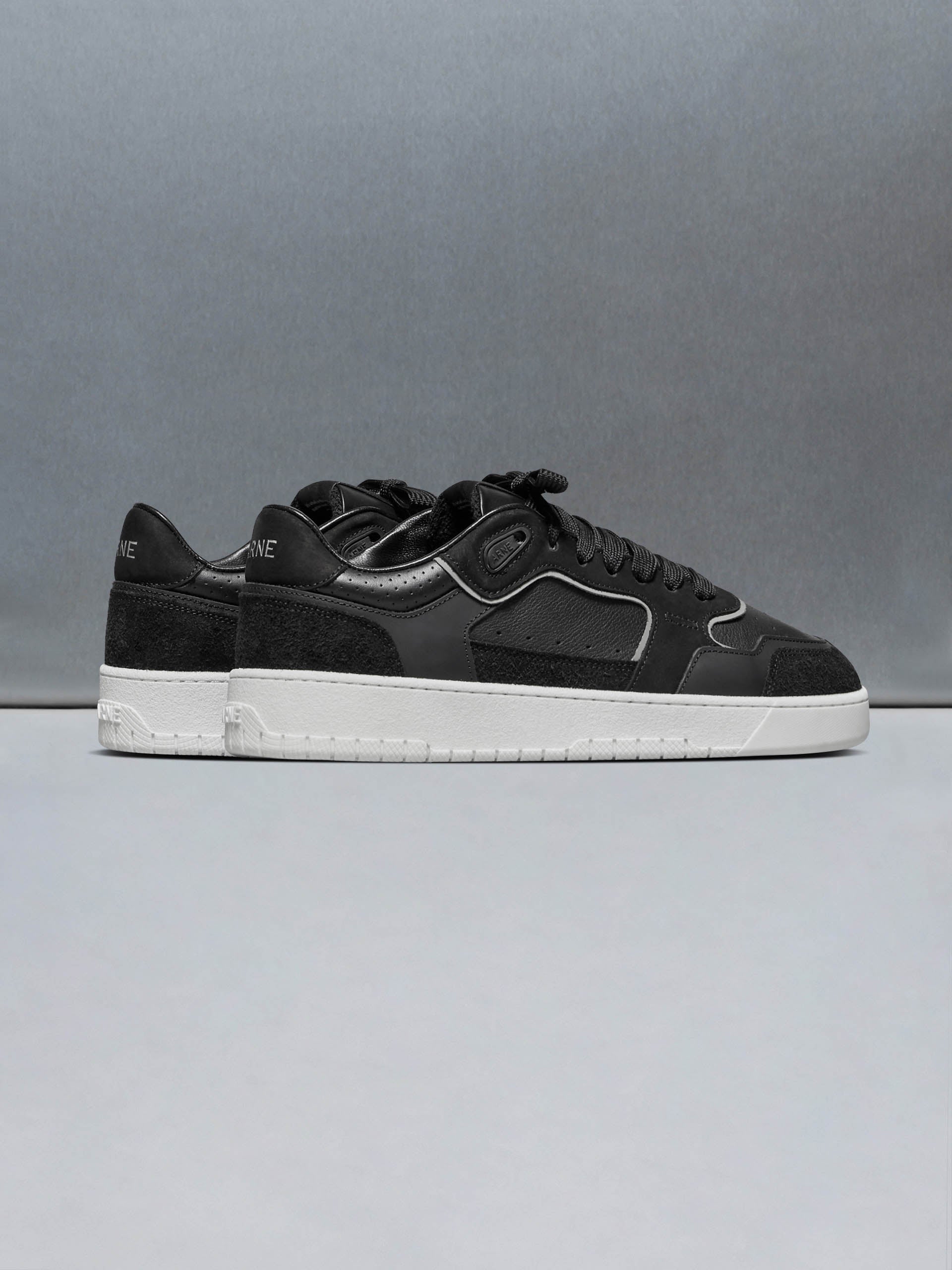 Hoop Trainer in Black