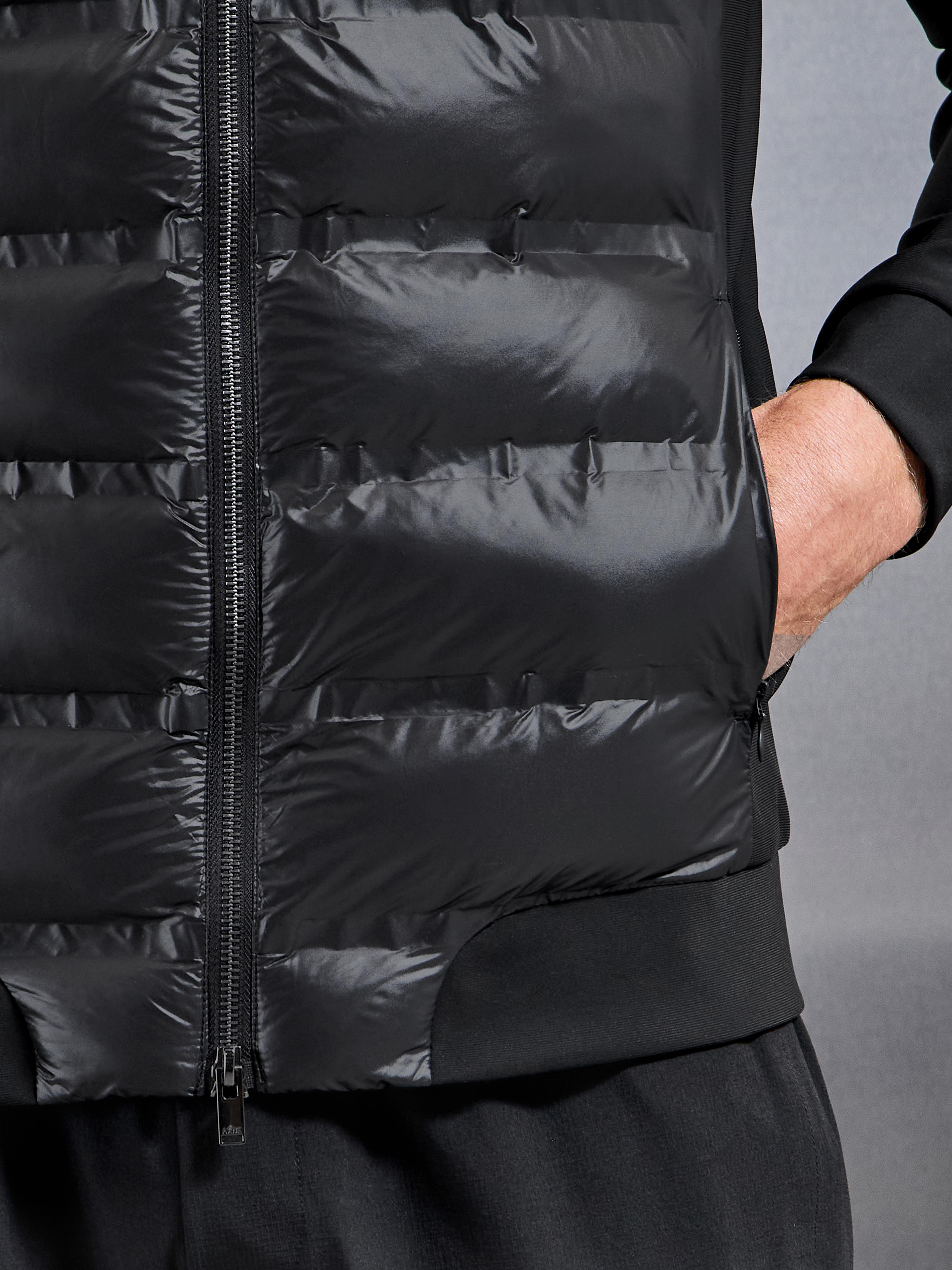 Hybrid Puffer Jacket in Black