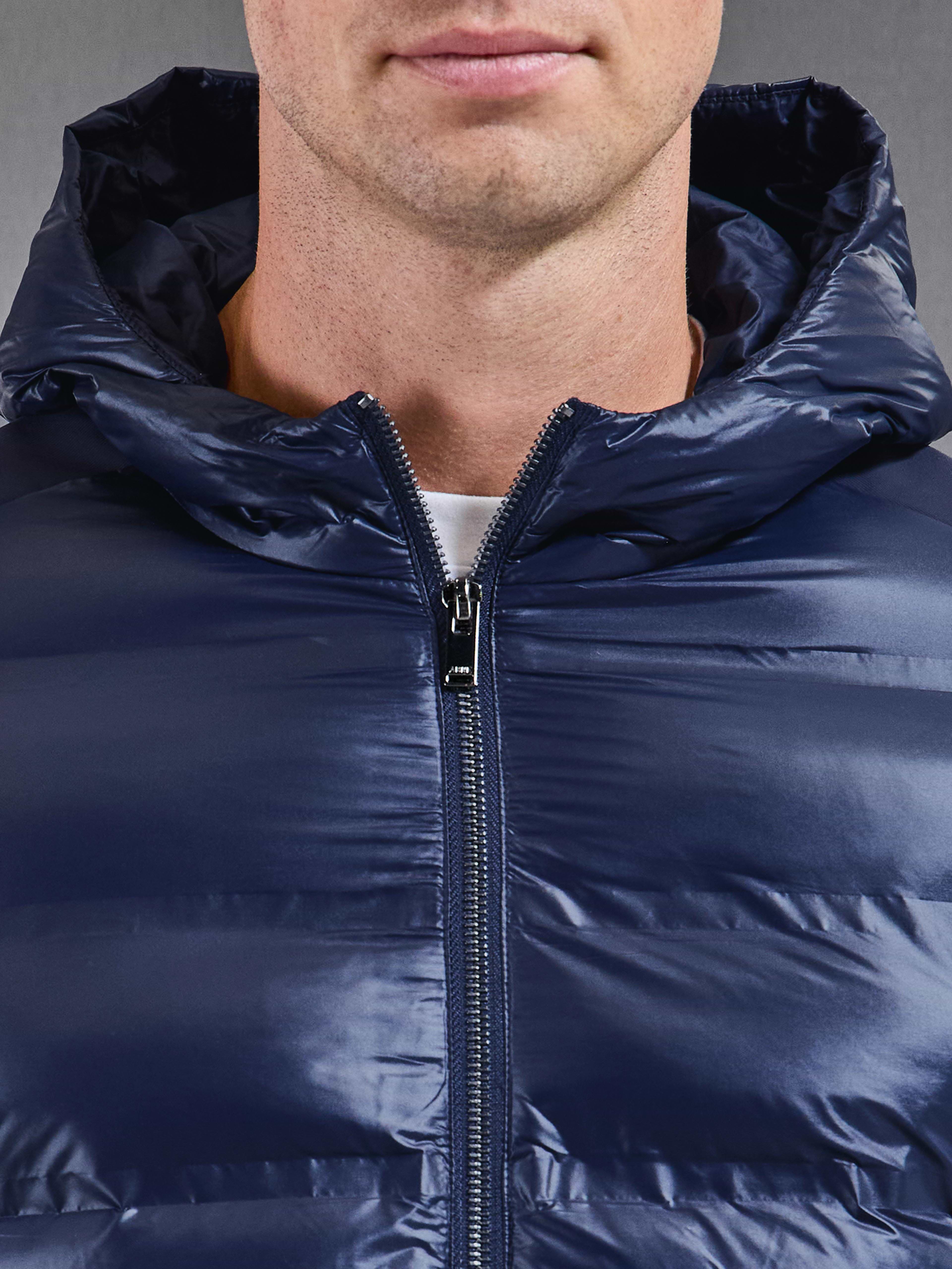 Hybrid Puffer Jacket in Navy