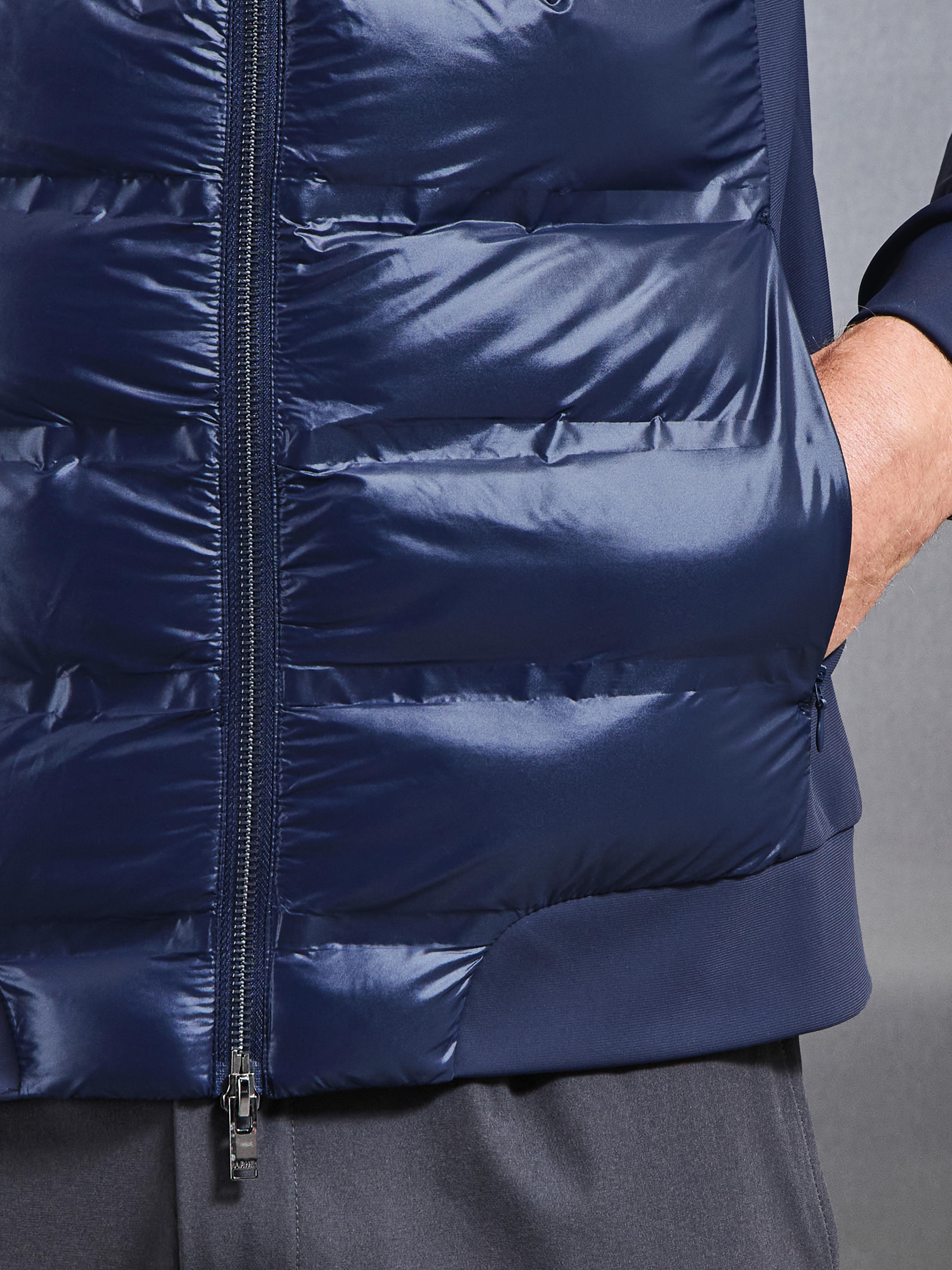 Hybrid Puffer Jacket in Navy