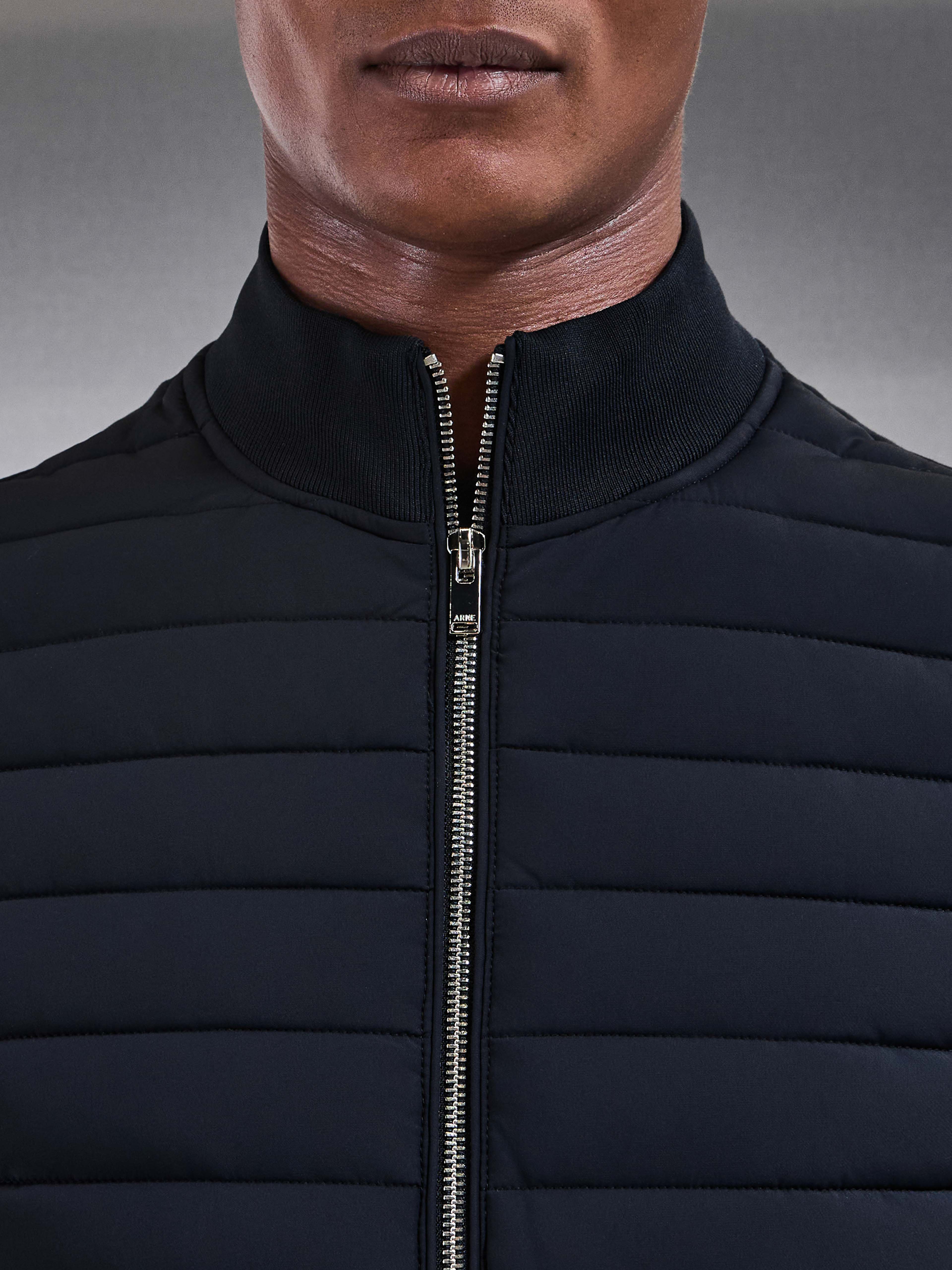 Hybrid Quilted Gilet in Navy