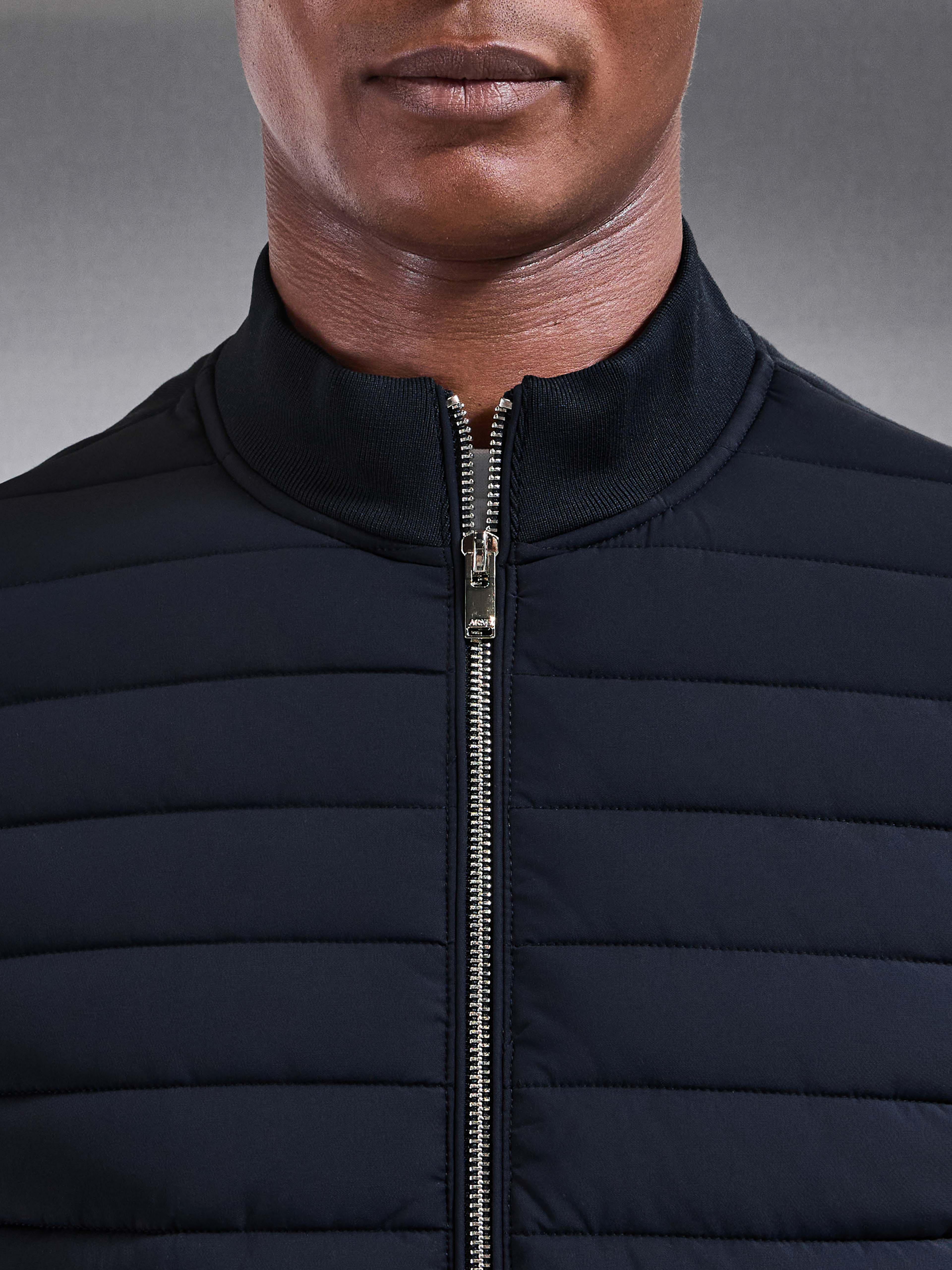 Hybrid Quilted Jacket in Navy