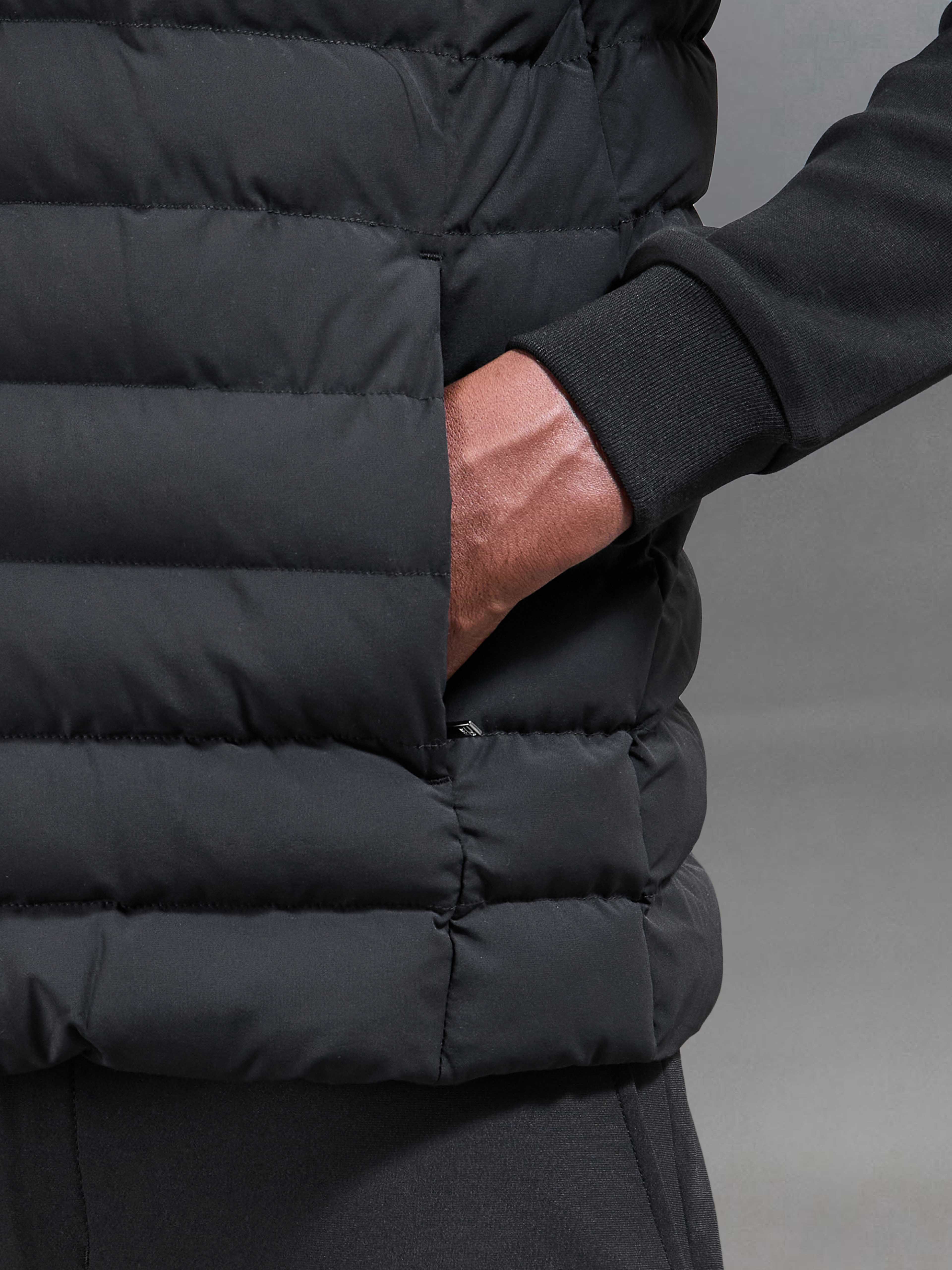 Hybrid Quilted Overshirt in Black
