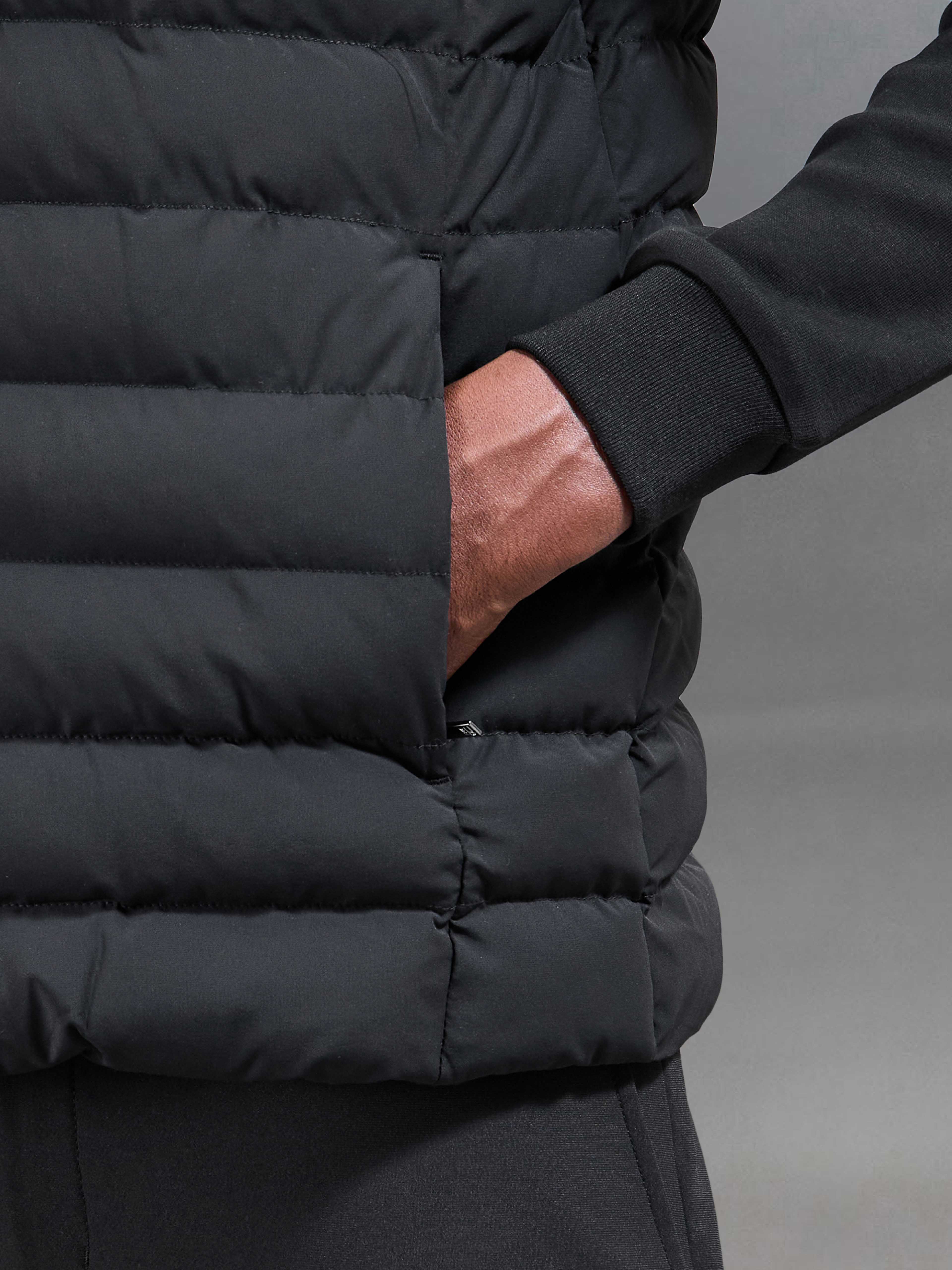 Hybrid Quilted Overshirt in Black