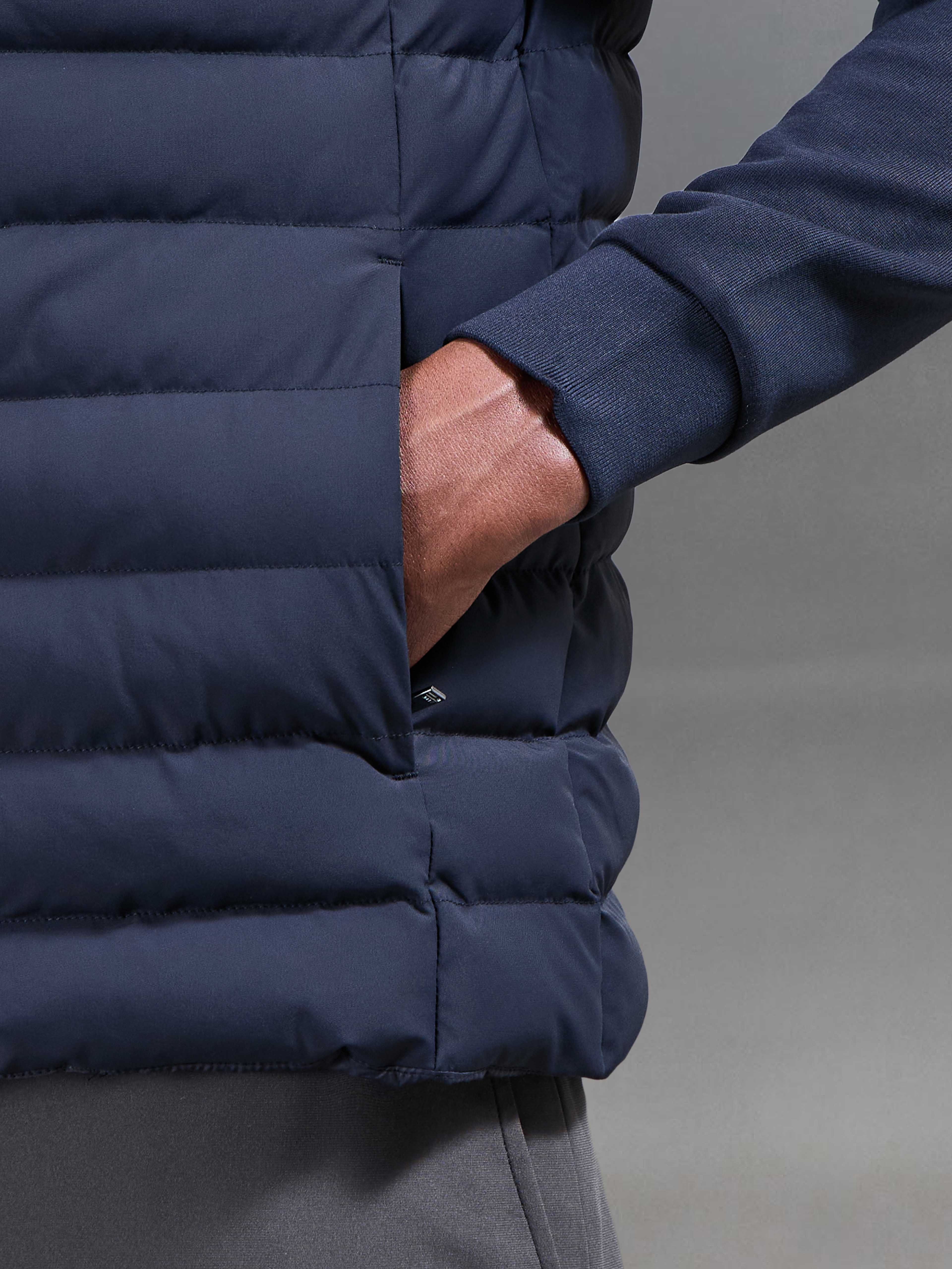 Hybrid Quilted Overshirt in Navy