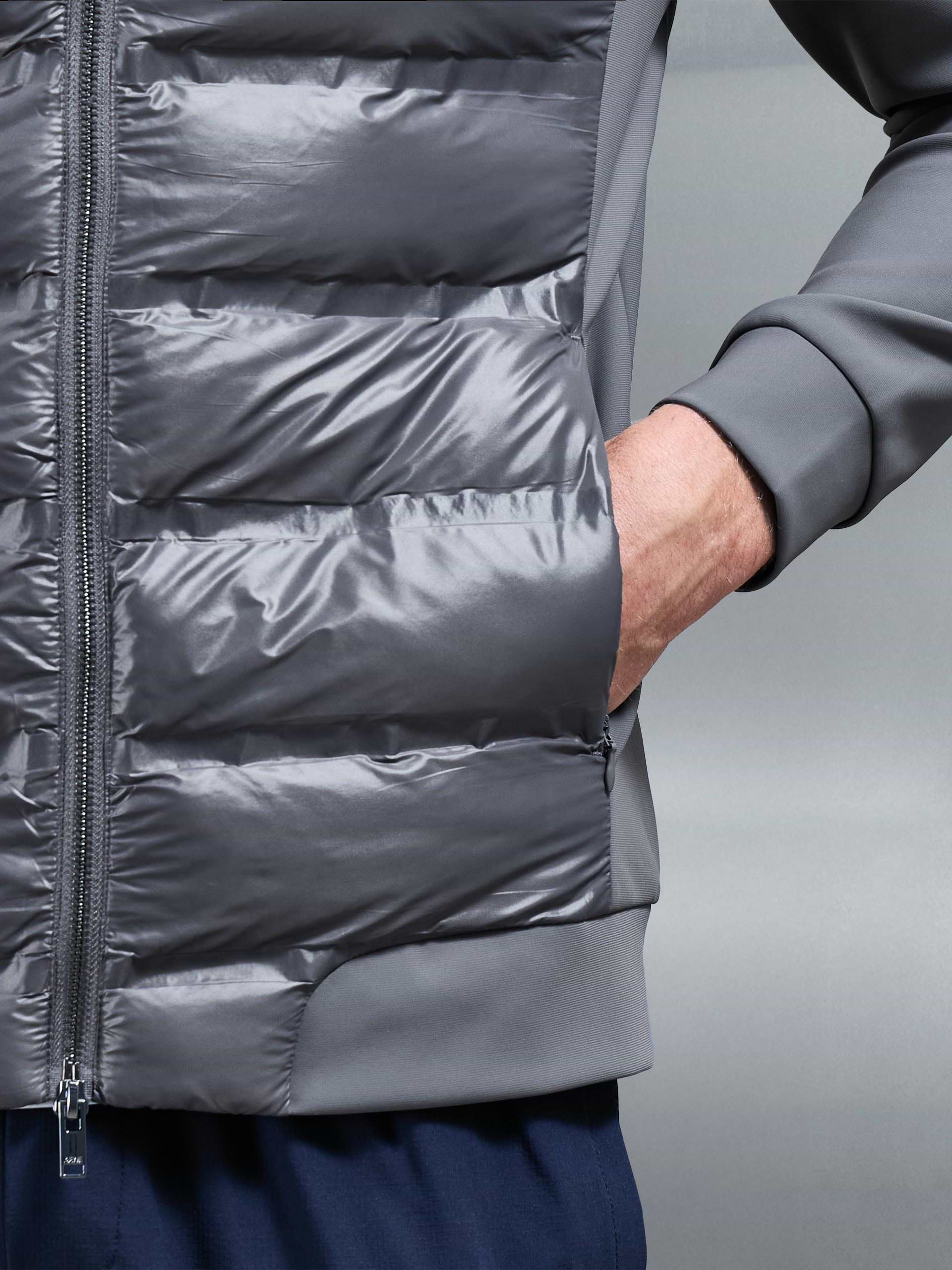 Hybrid Puffer Jacket in Grey