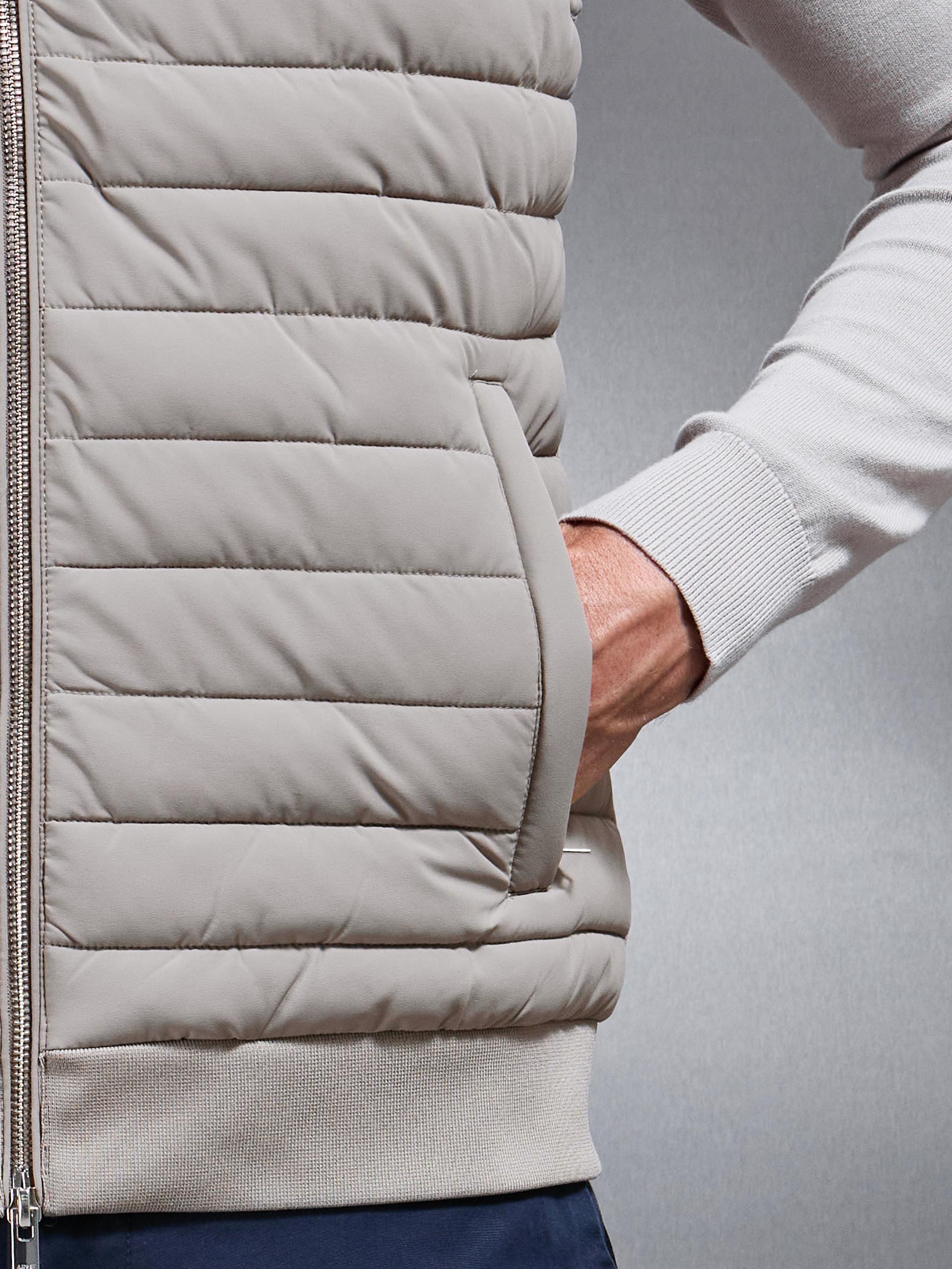 Hybrid Quilted Gilet in Taupe