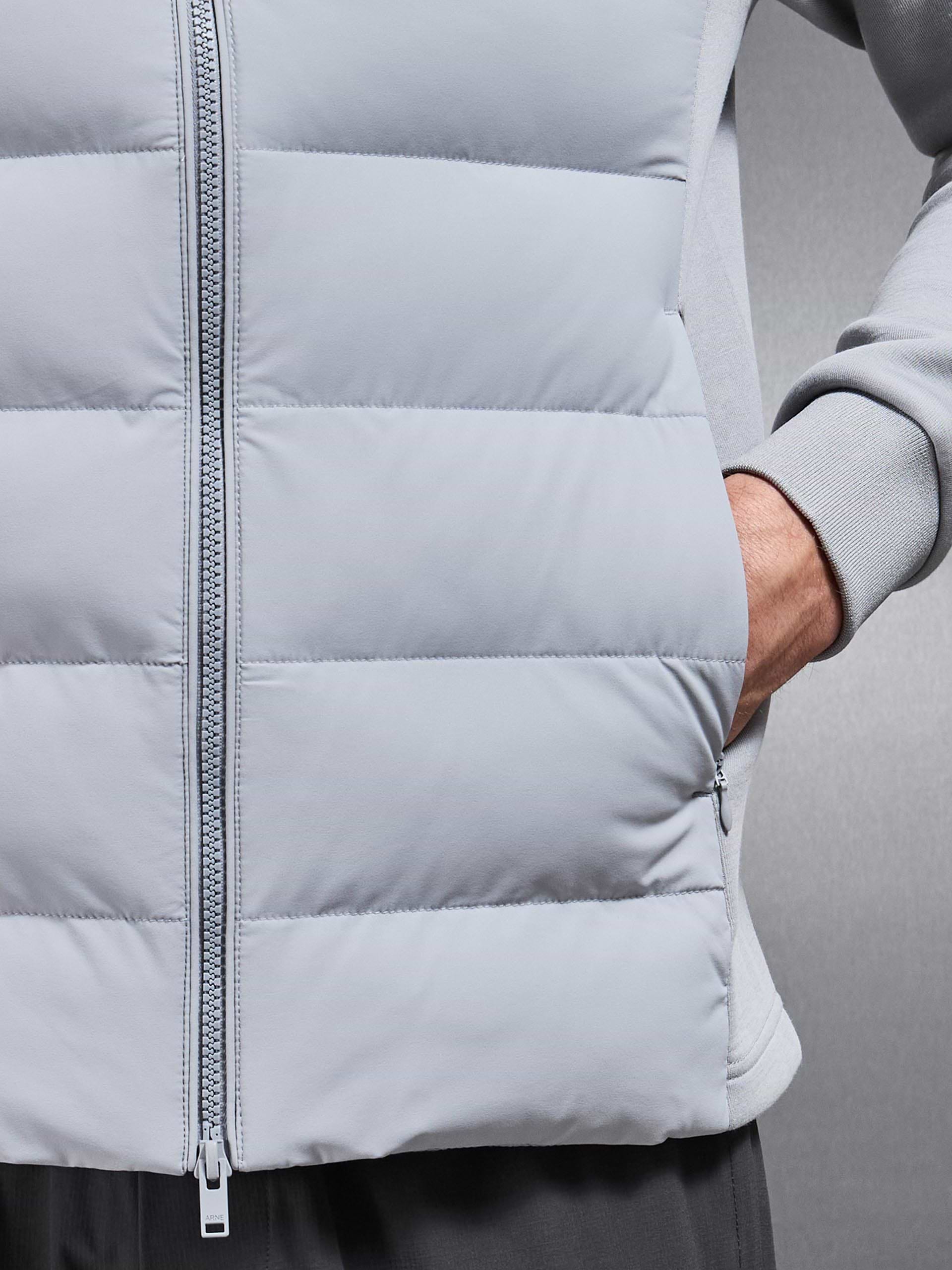 Hybrid Technical Puffer Windbreaker in Mid Grey