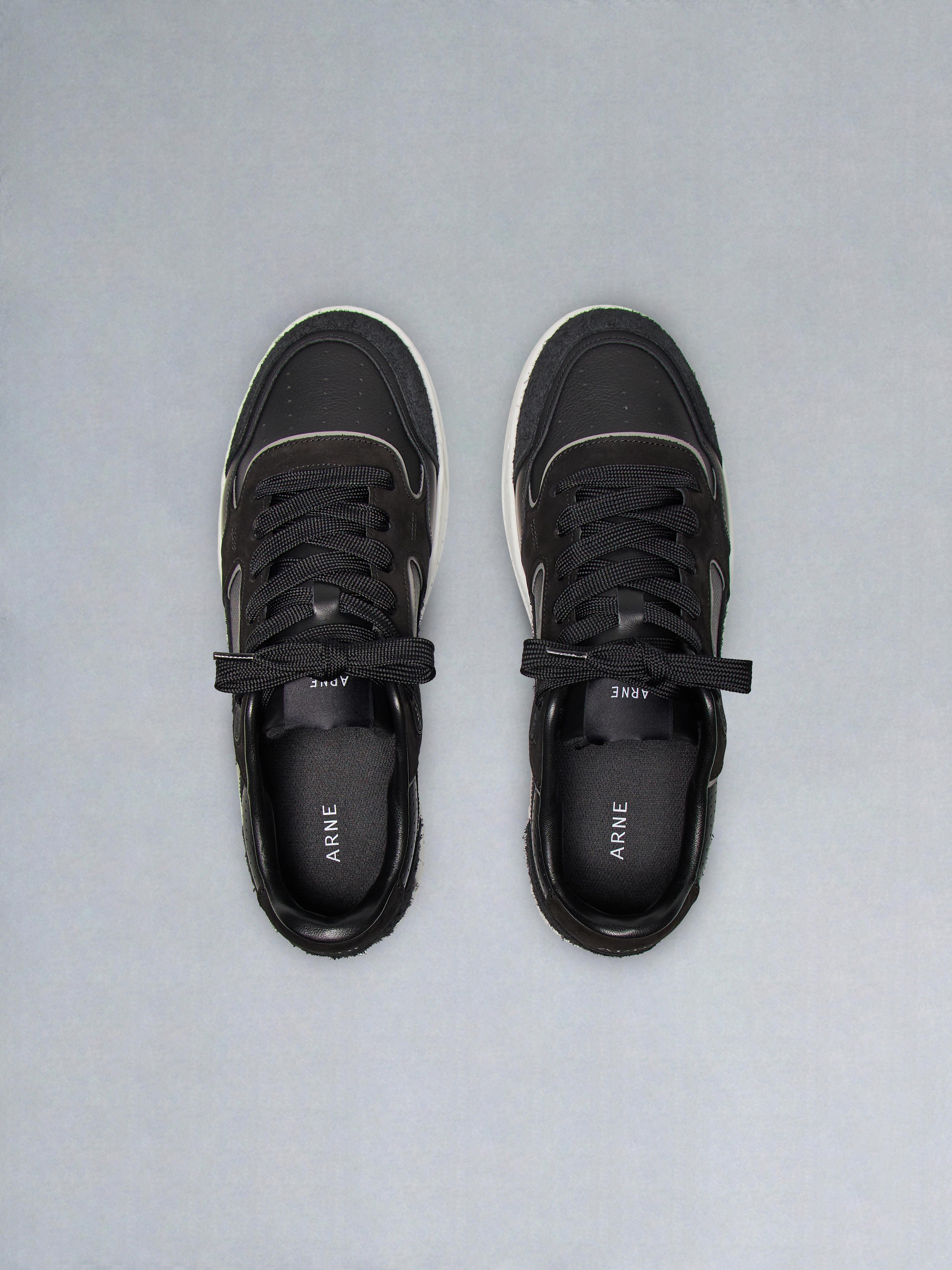 Hoop Trainer in Black