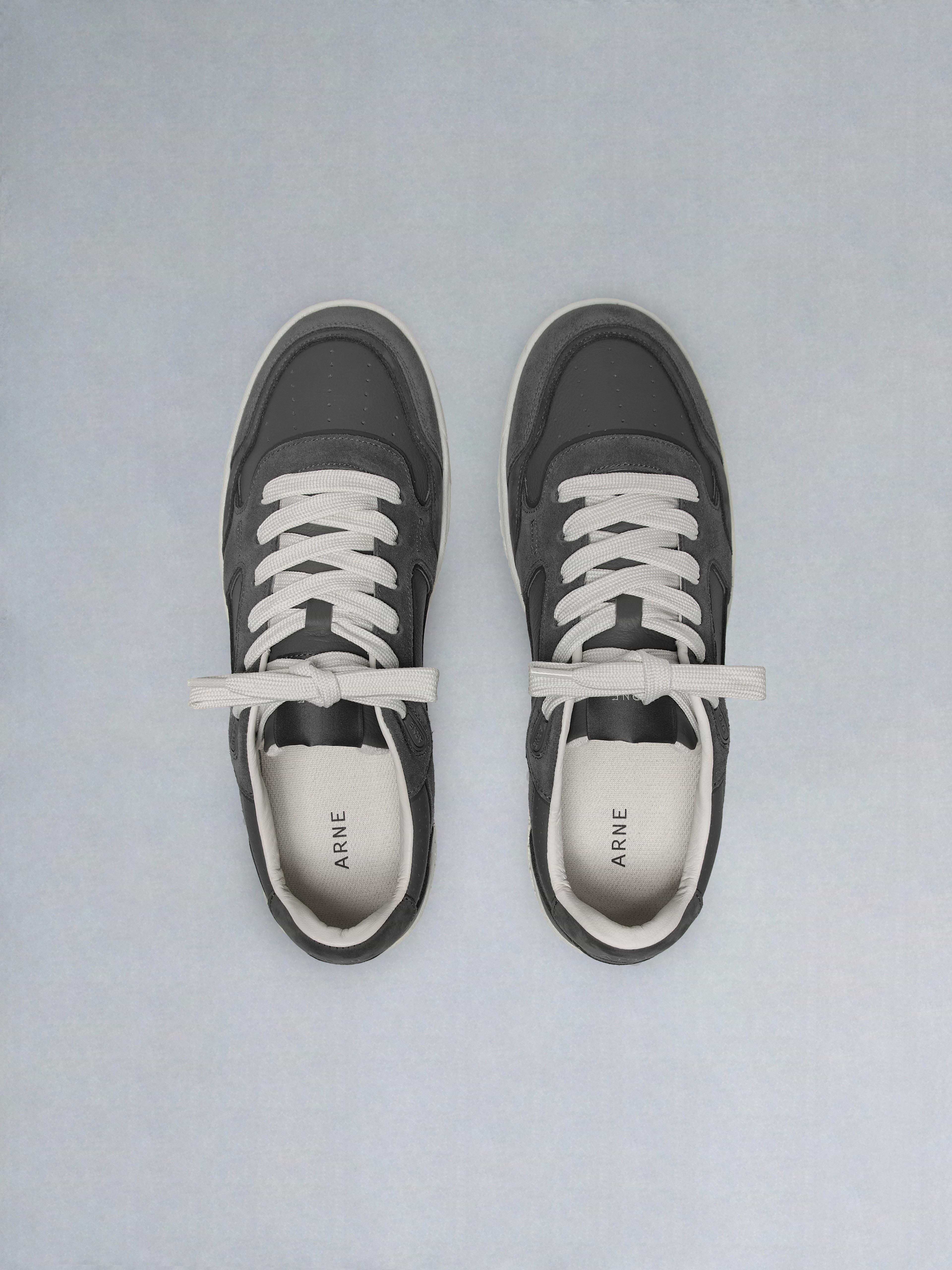 Hoop Trainer in Charcoal Off White