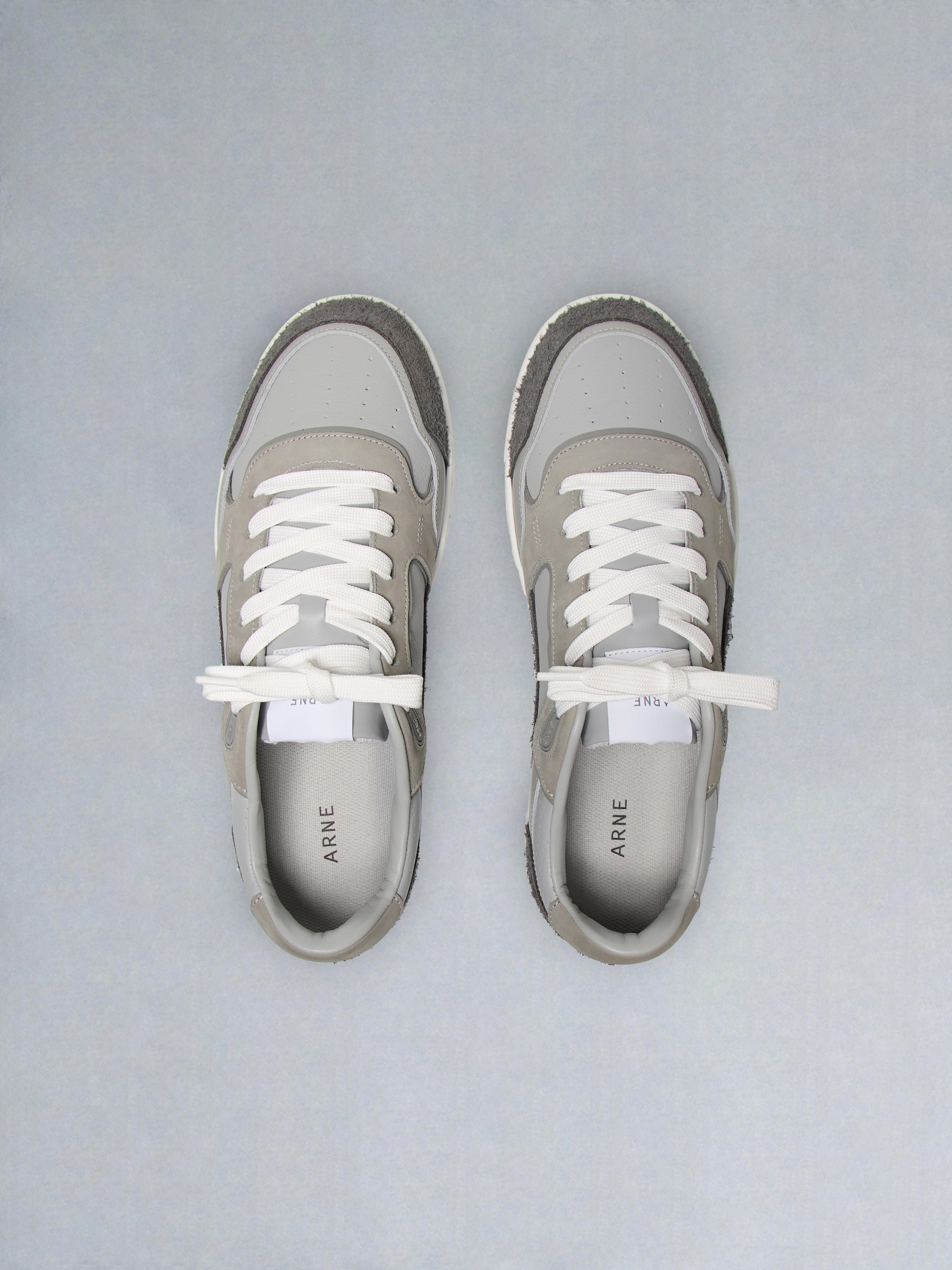 Hoop Trainer in Grey