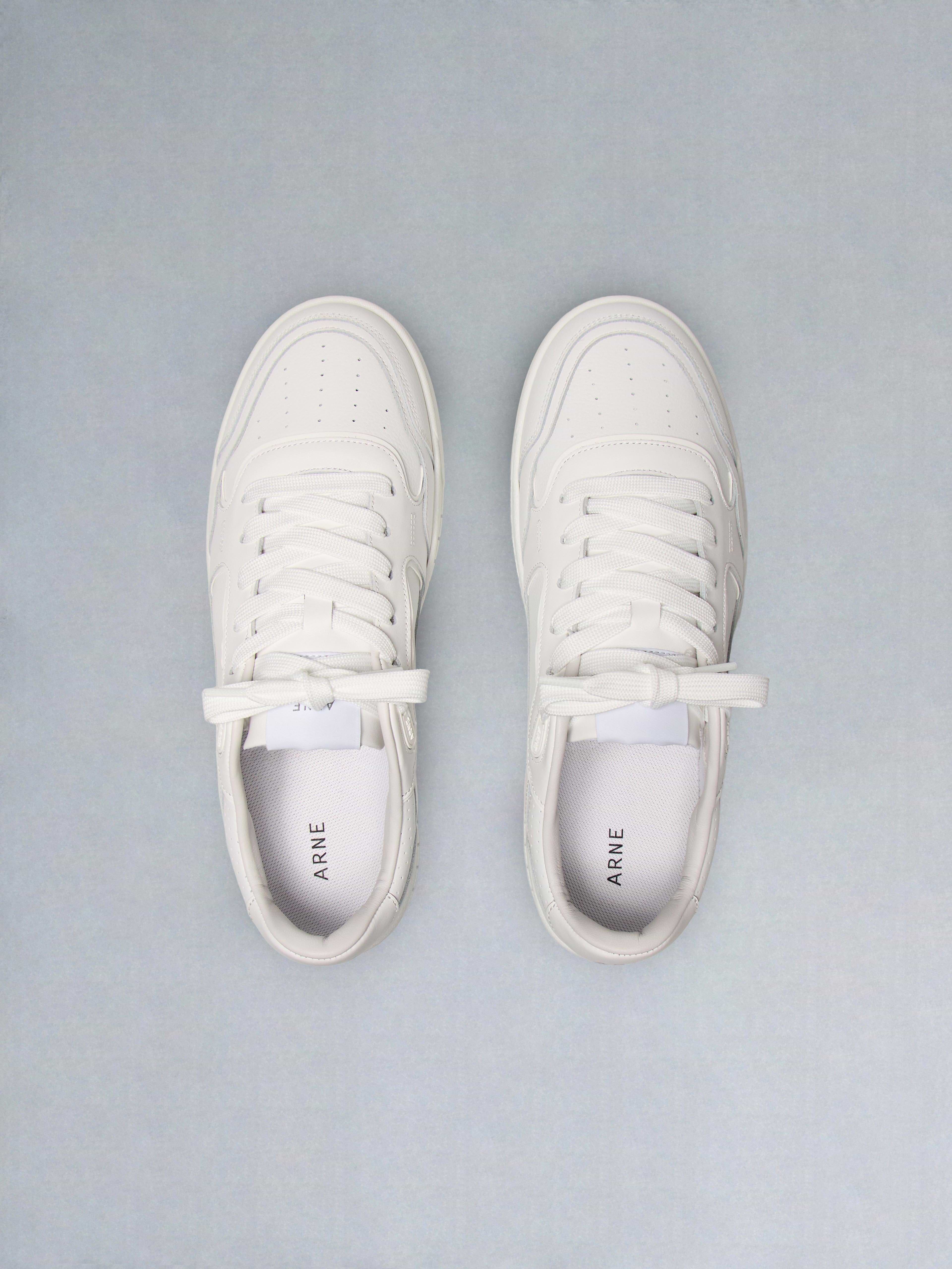 Hoop Trainer in Triple White