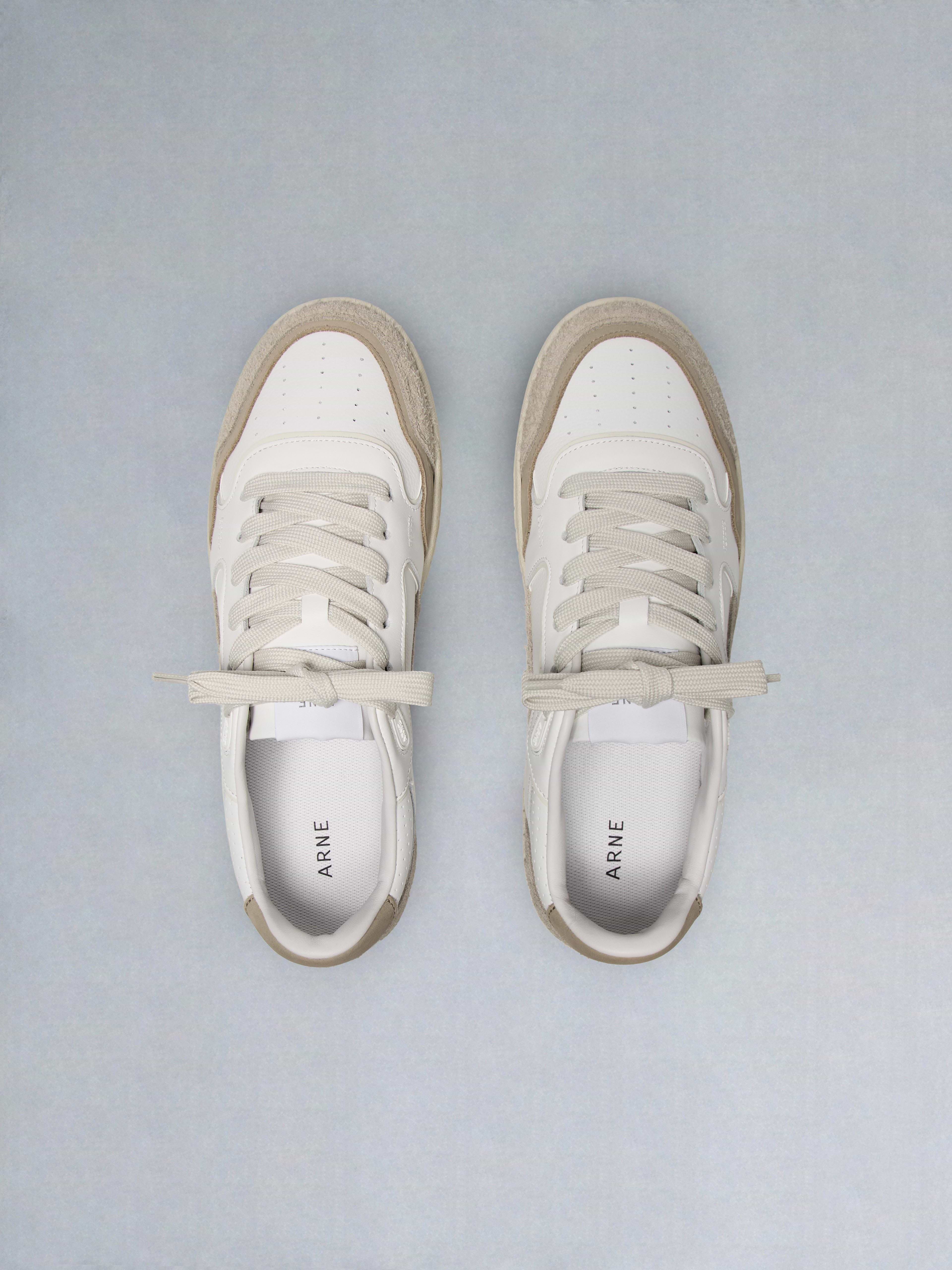 Hoop Trainer in White Beige
