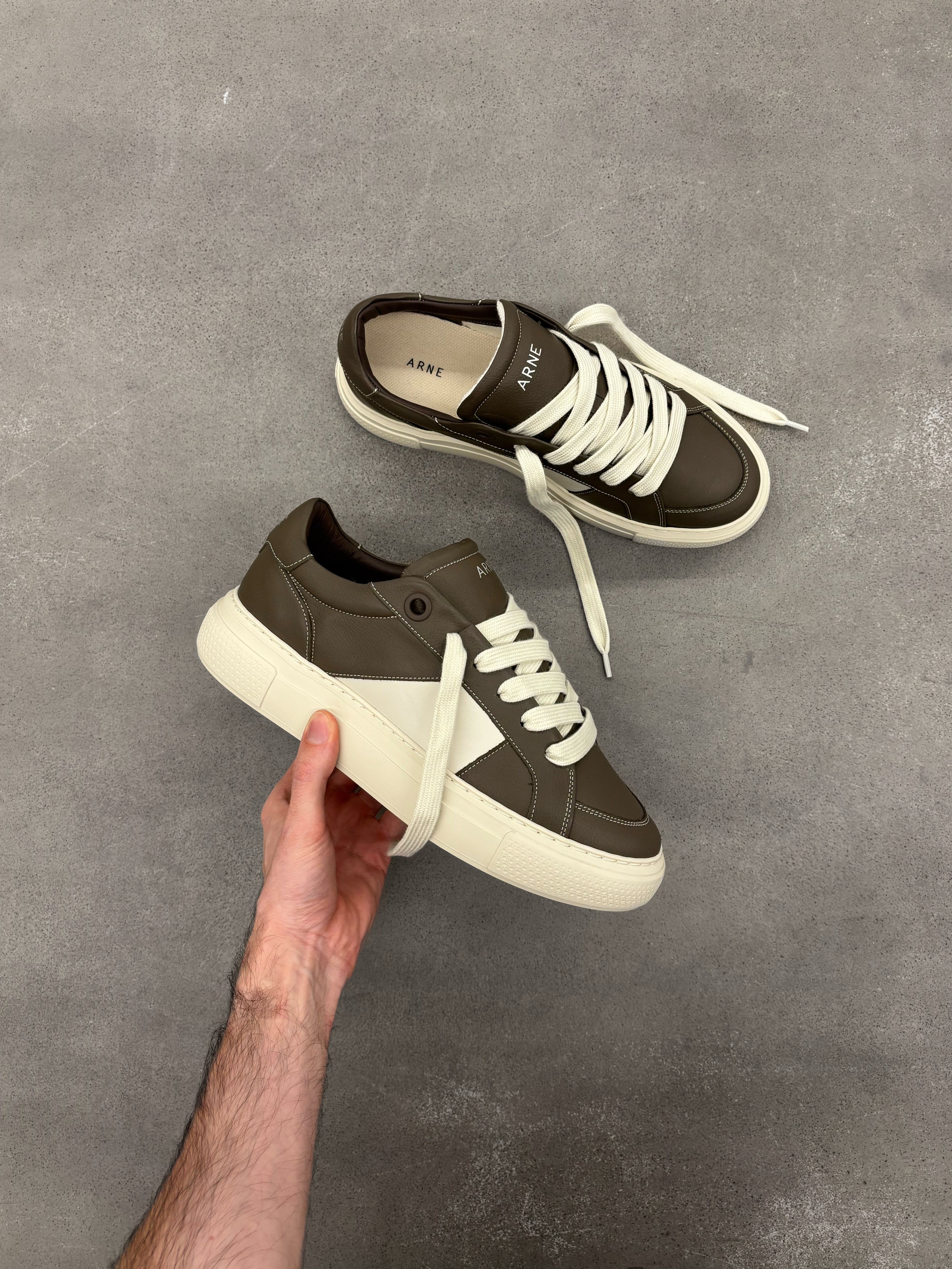 Chunky Stripe Essential Trainer in Brown