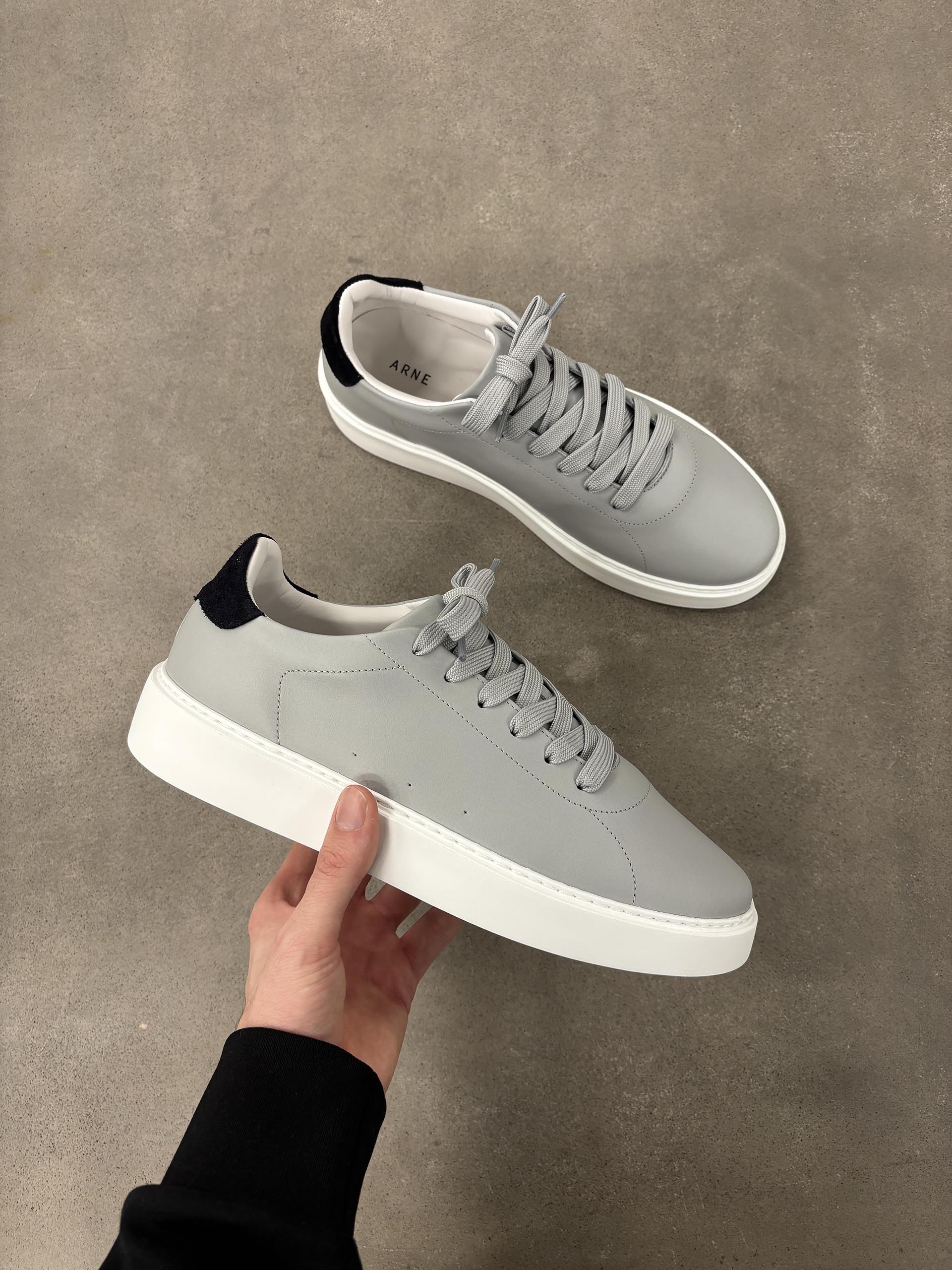 Everyday Leather Trainer in Grey