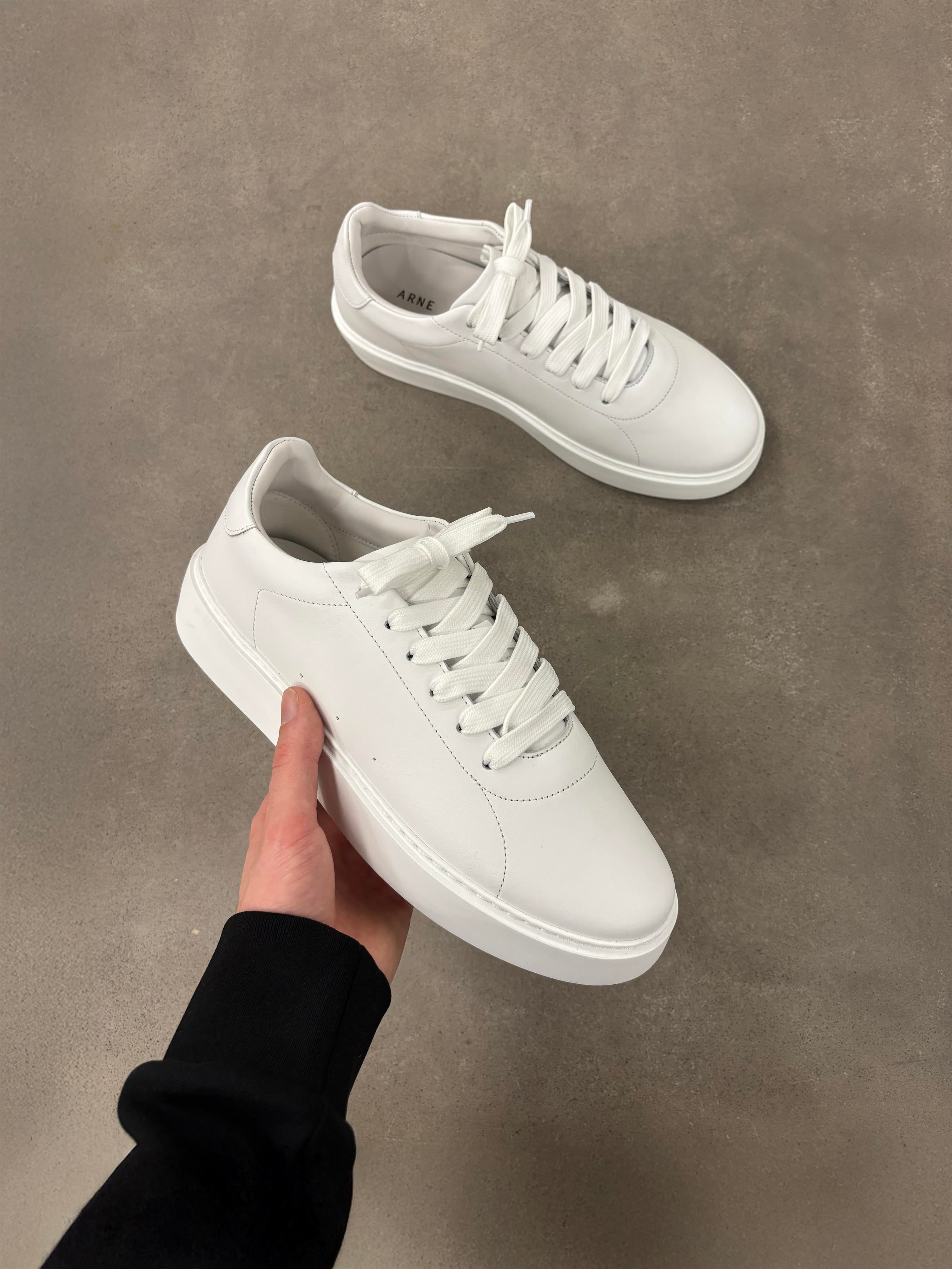 Everyday Leather Trainer in White