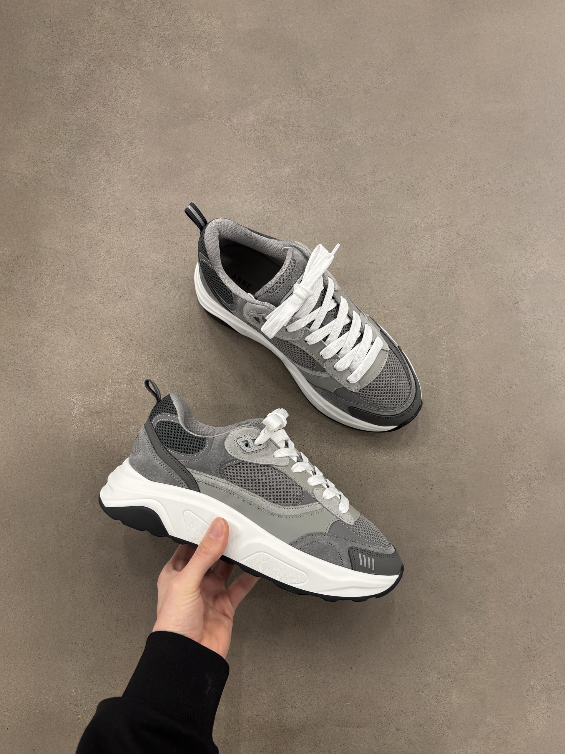 Flow Runner in Stone