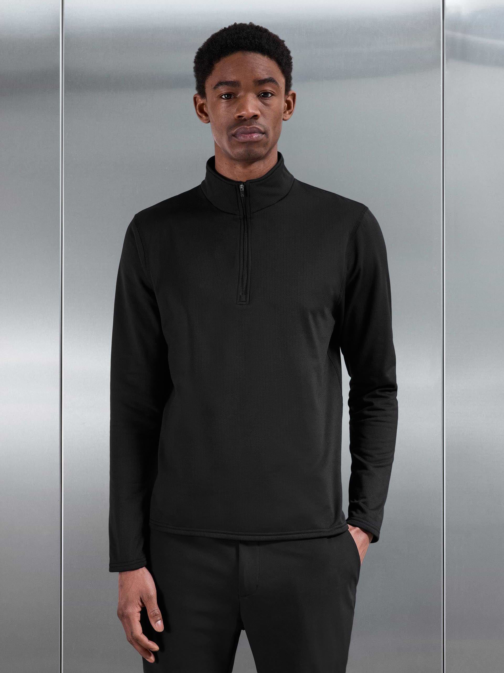 Insulating Golf Mid Layer in Black